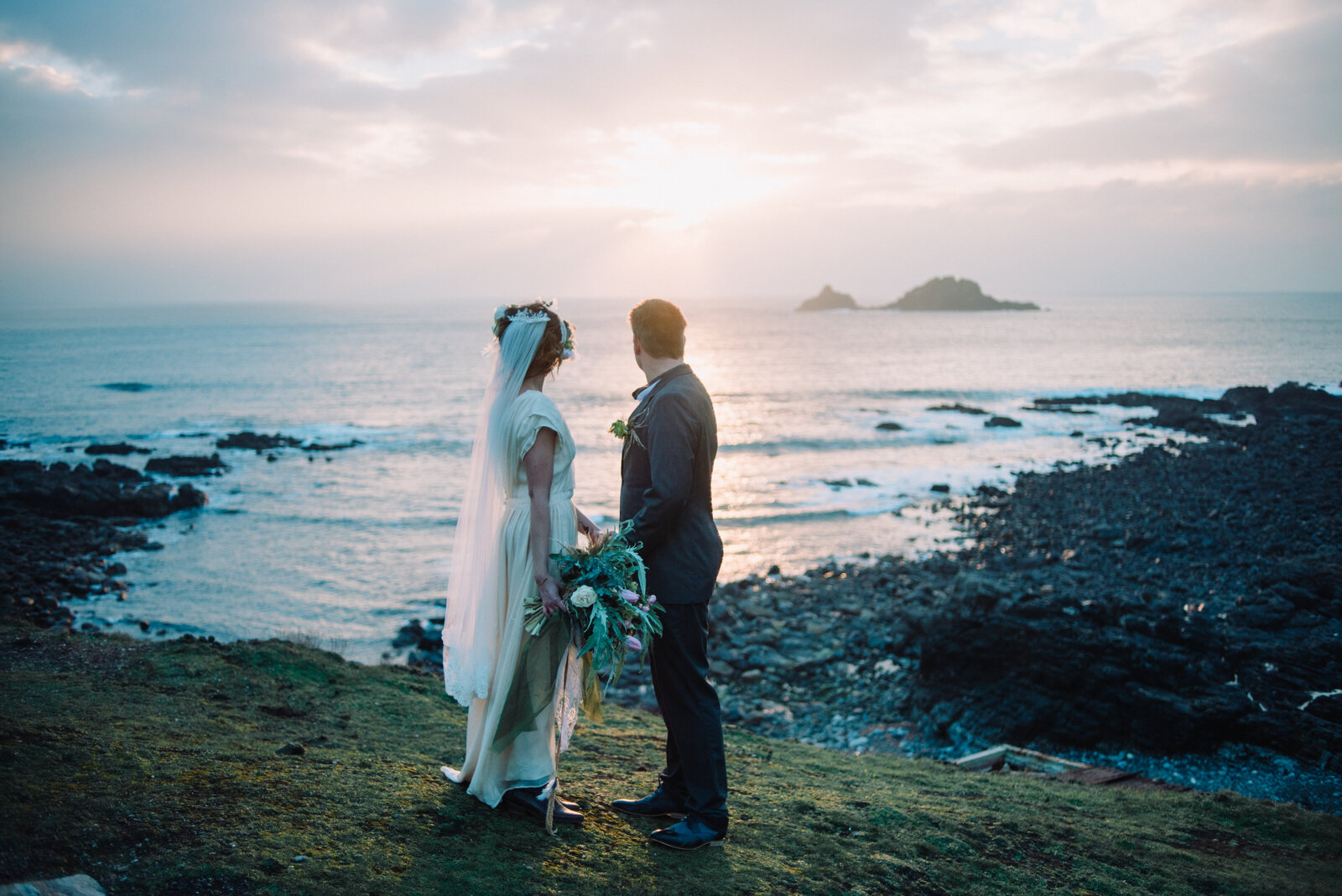 BoHoCornwall-renewalofvows-weddingelopementLibertyPearlPhotography-493