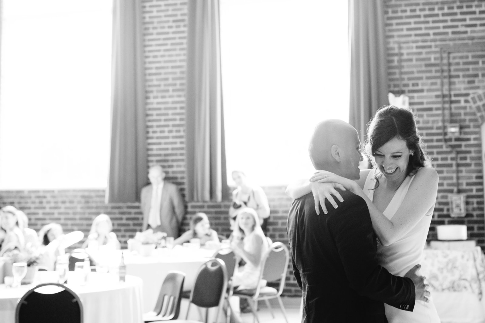 WeddingSneakPeek_AmyAndrae-23