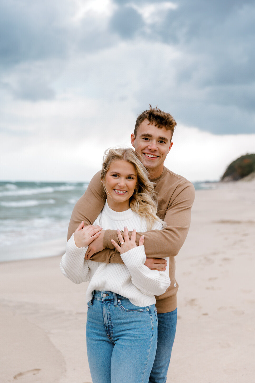 Lake-Michigan-Engagement-Photos-115