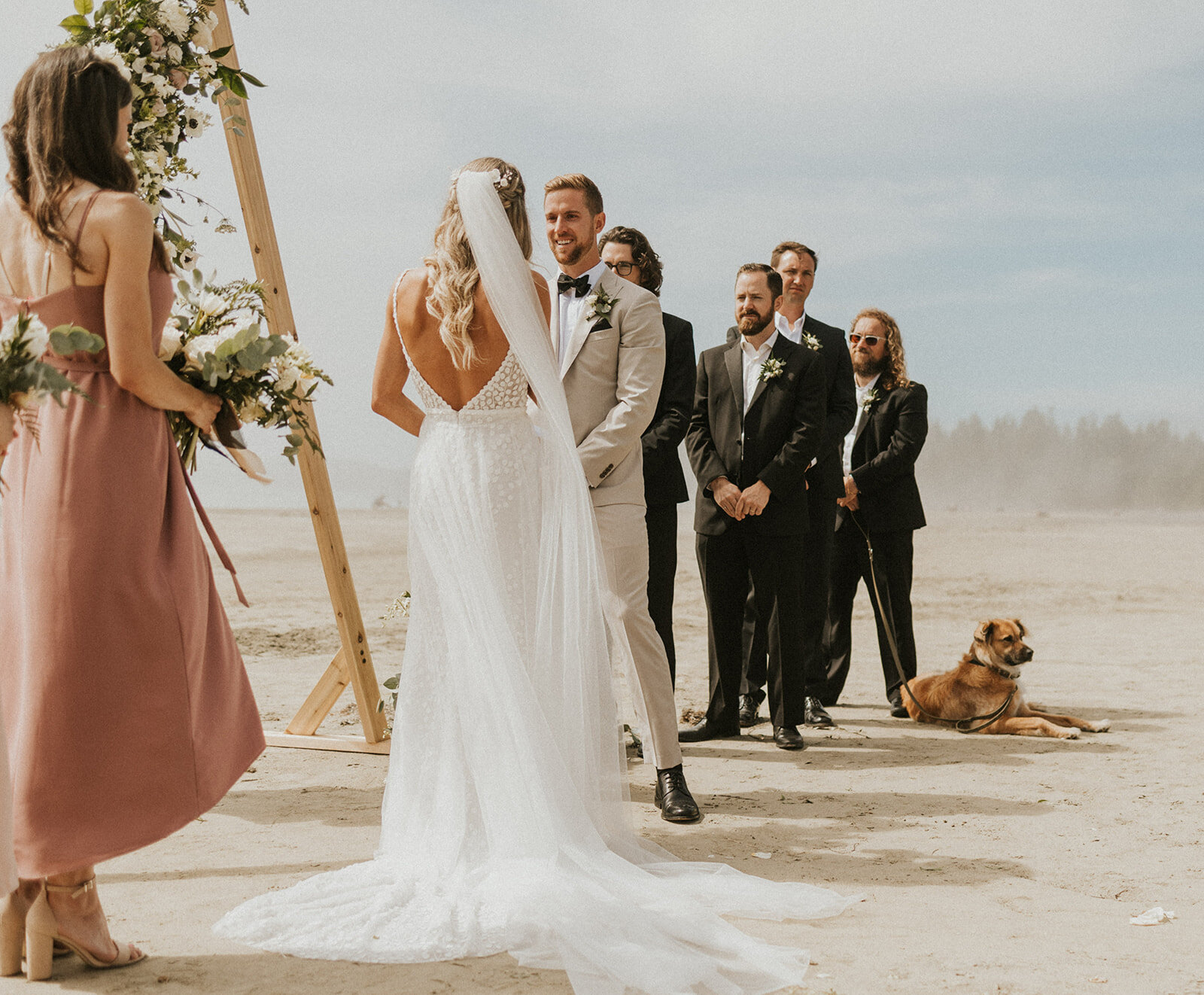 kaylyn-mclachlan-tofino-ucluelet-wedding-photographer-tin-wis-mackenzie-beach-wedding-taylor+brandon-6730