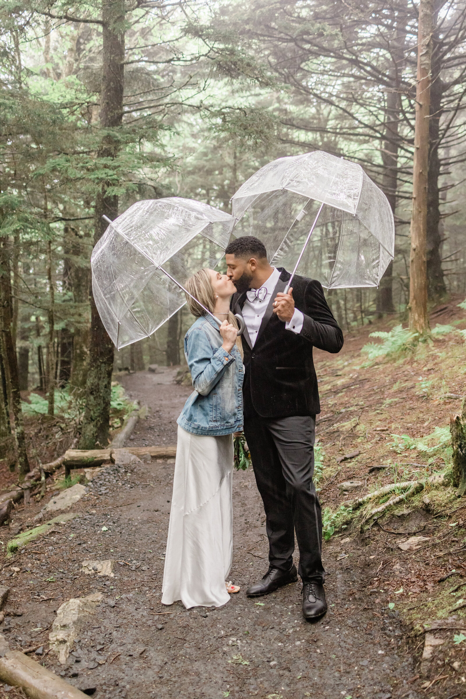 Foggy-Roan-Mountain-Elopement-Willow-And-Rove-241