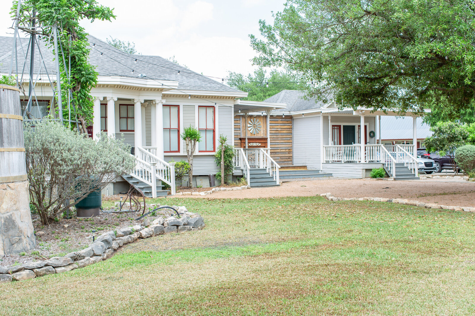 outdoor view of wedding Of course! Have you two started looking at venues yet? I’d love to send over our preferred vendor guide if it’s helpful 😊