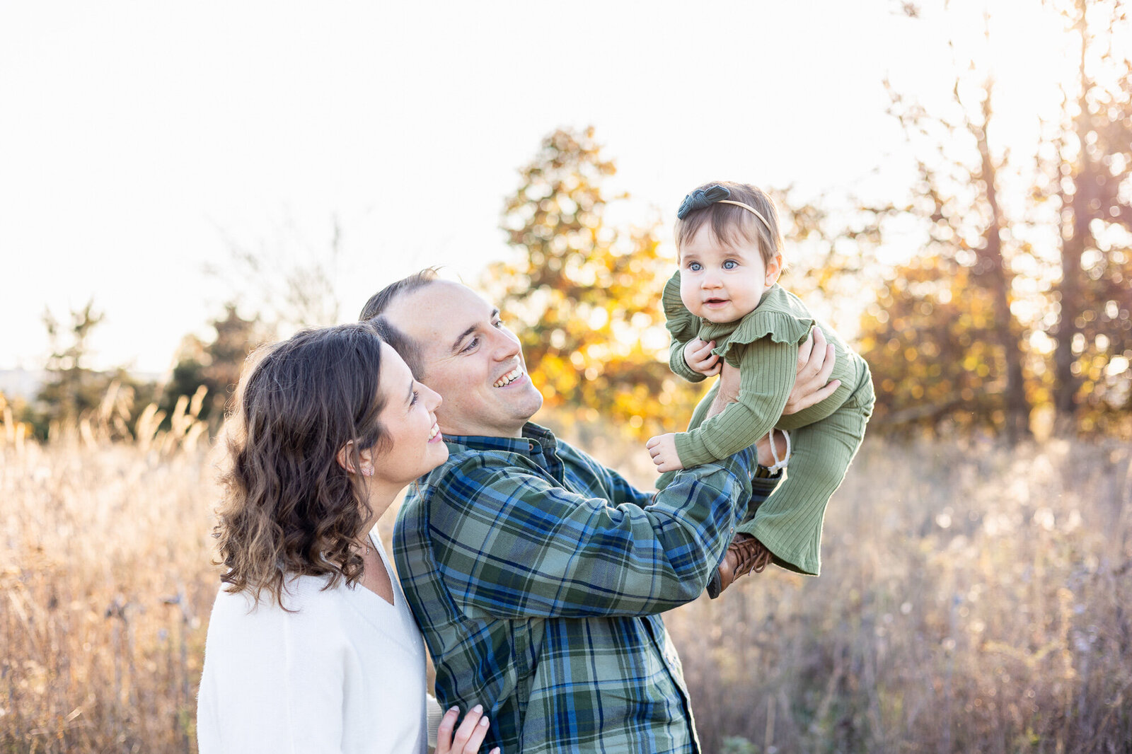 Family-outdoor-golden-hour-photography-session-fall-mini-Frankfort-Kentucky-photographer-3