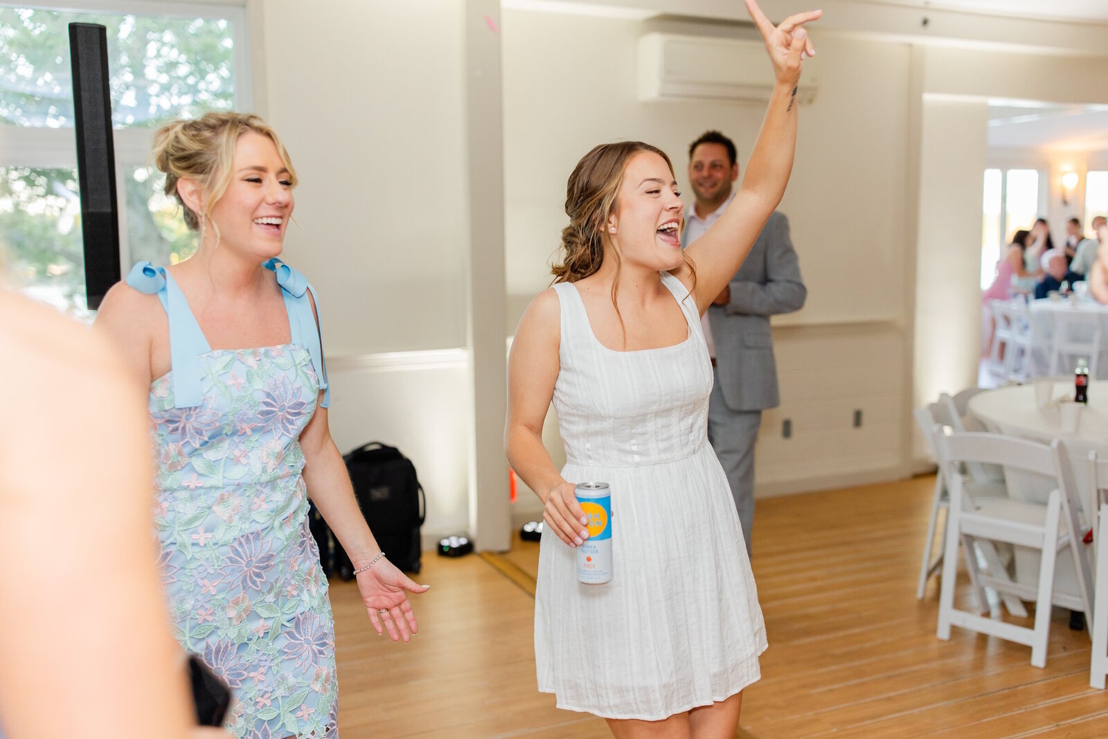 20240615-Monument Beach-Cape Cod Wedding-Erin Dan-00-WEBSITE-135