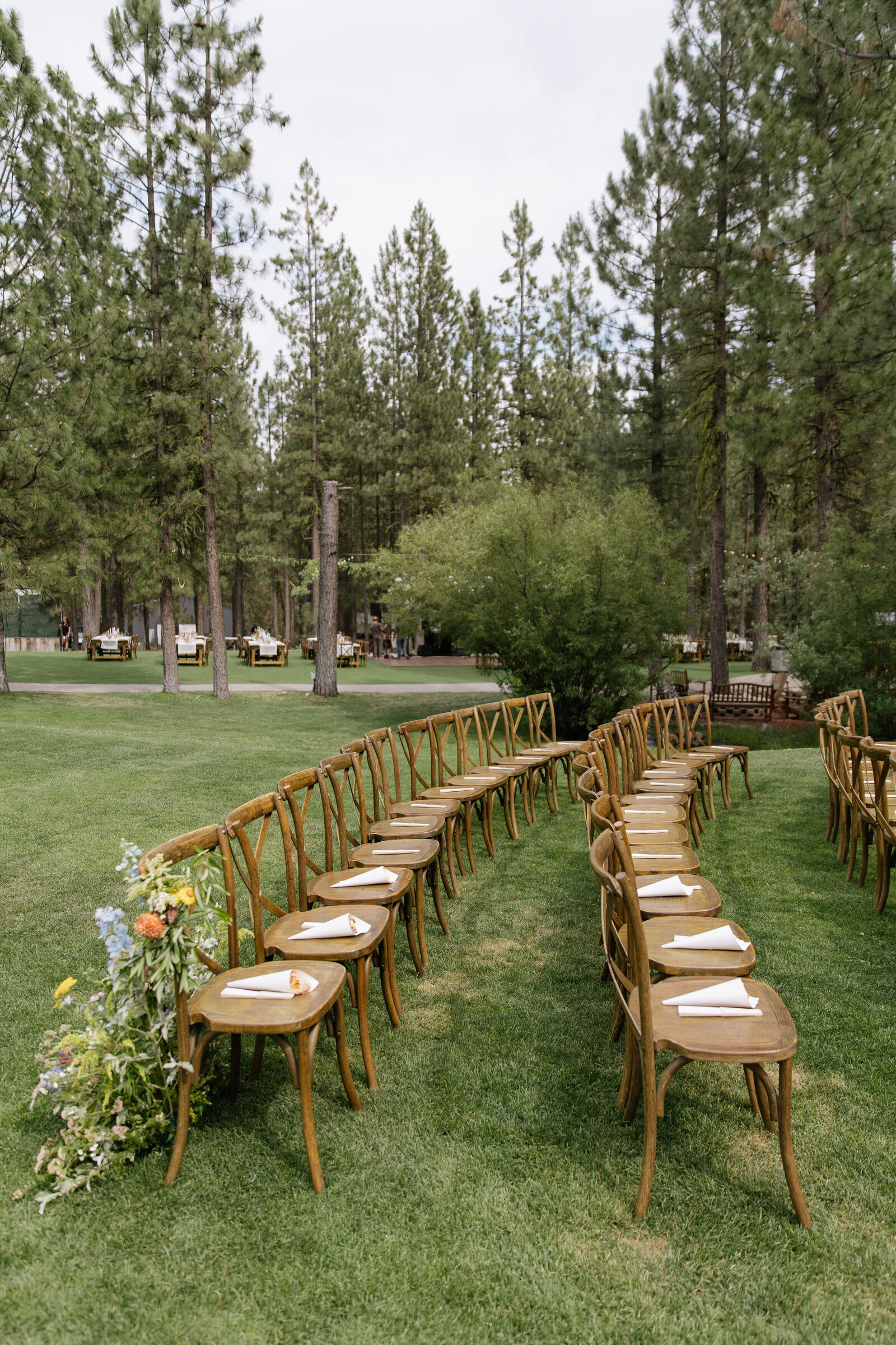Colorful florals at retro forest wedding in Lake Tahoe