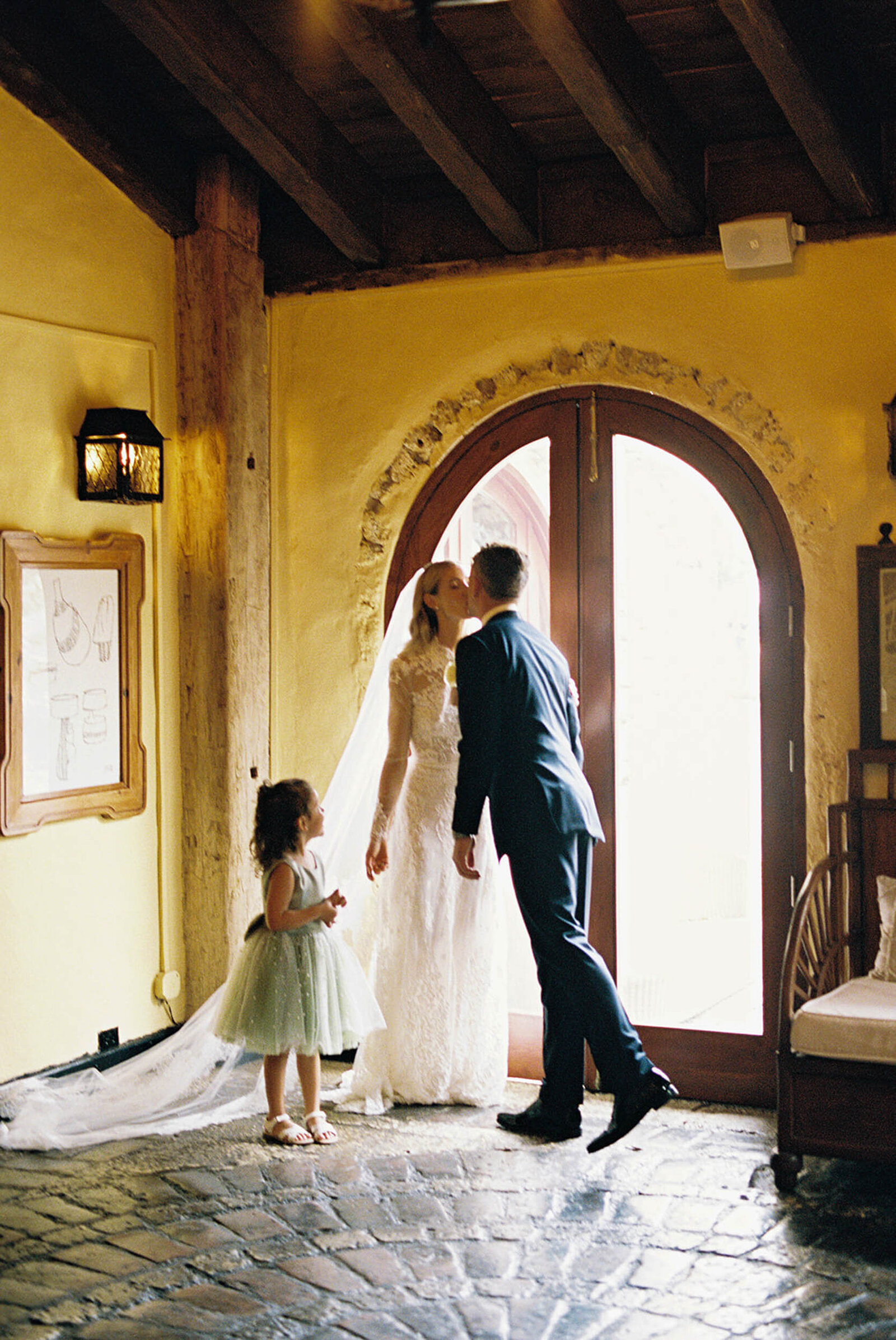 Altos-de-chavon-casa-de-campo-resort-dominican-republic-wedding-asia-pimentel-photography-L+L-23