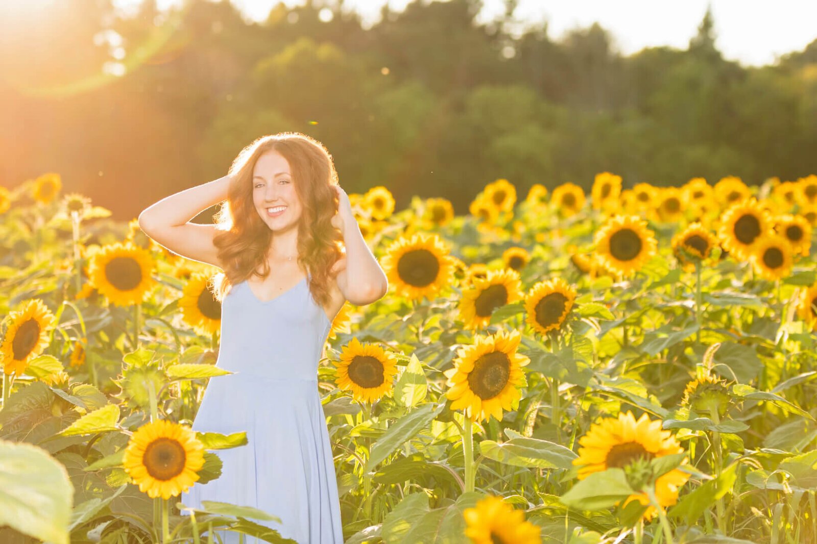 Senior-Pictures-at-Shimon-Sunflower-Farm-in-Slinger-Wi-75