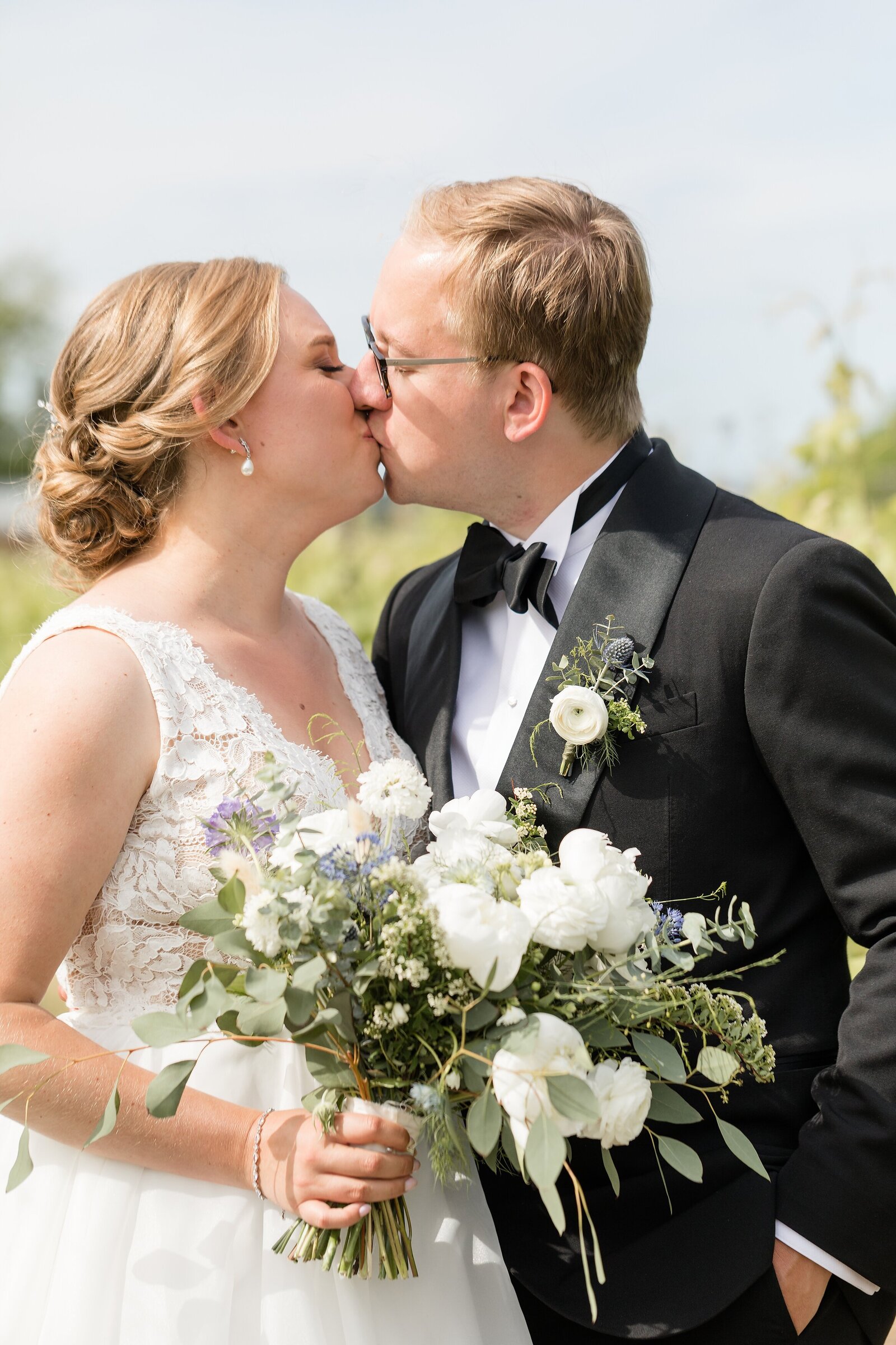 The Barns Cave Springs Vineyard Wedding - Dylan and Sandra Photography - 0575