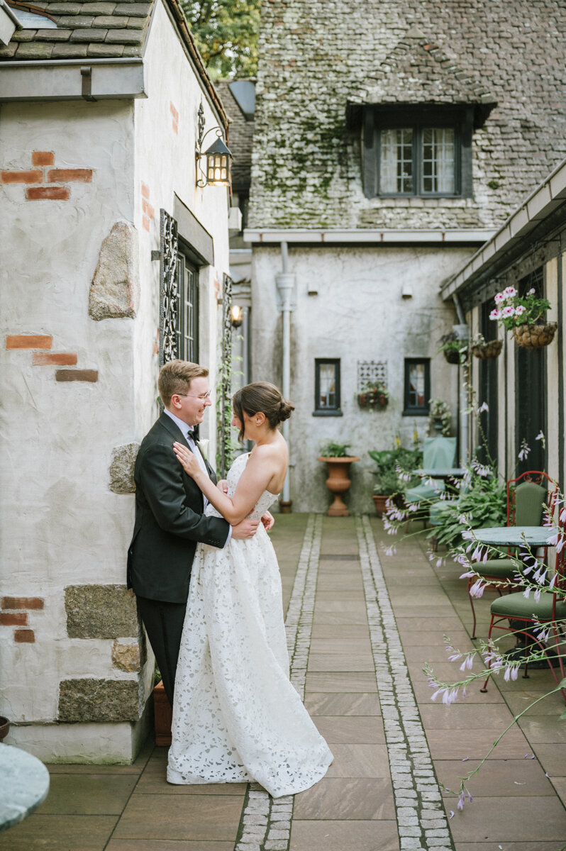 Pleasantdale-Chateau-wedding--0021