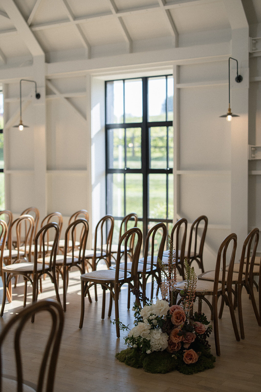 LIMEKILN Sussex wedding florist (12)