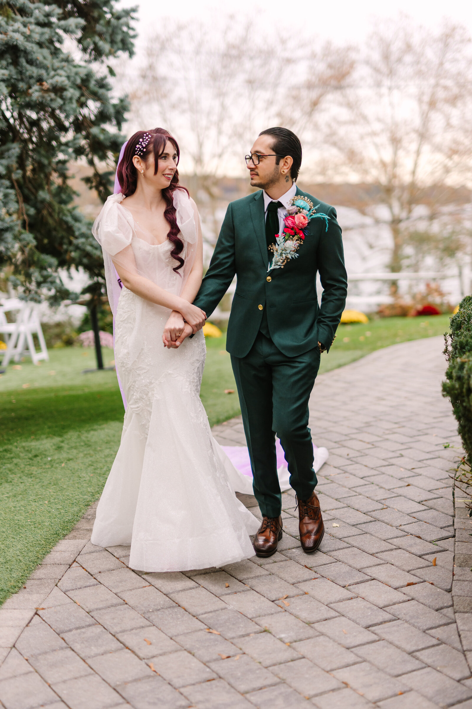 Sea-Cliff-Manor-Wedding-Couple