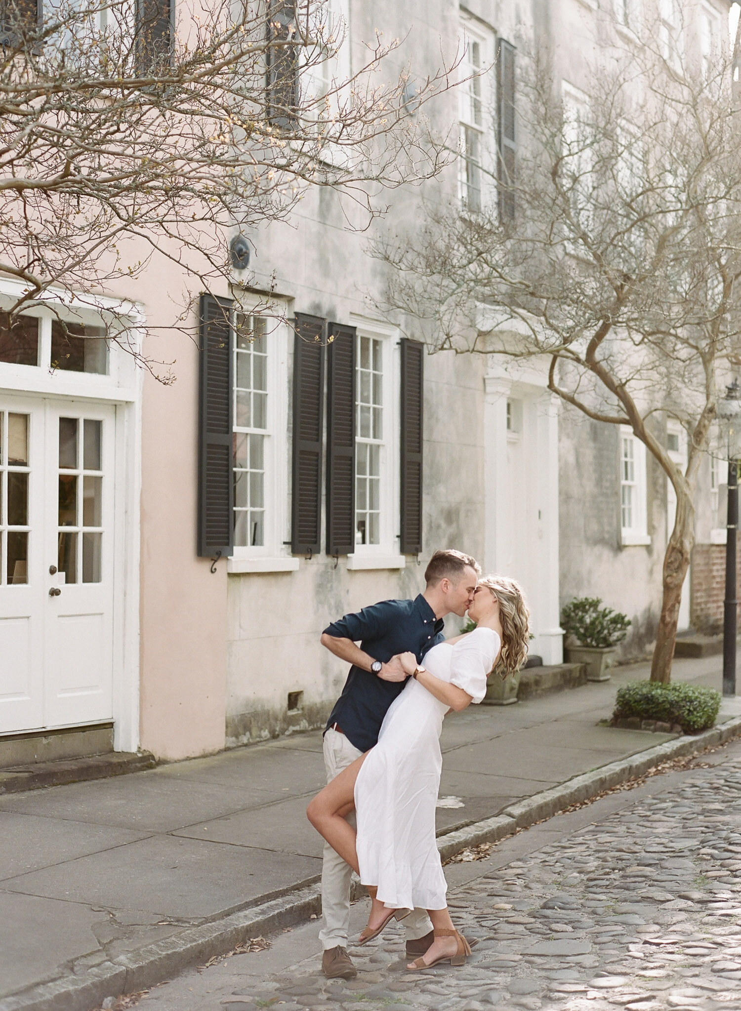 Downtown-Charleston-and-Beach-Engagement-30