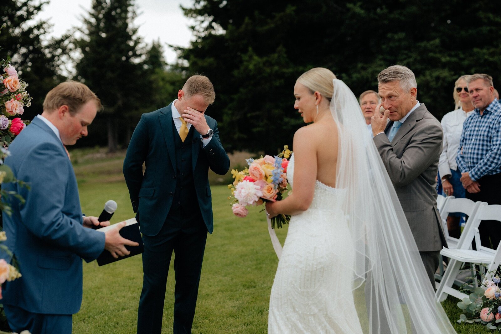Merrick-Wedding_Homer-Alaska-Wedding_EmeliaKPhotography-28