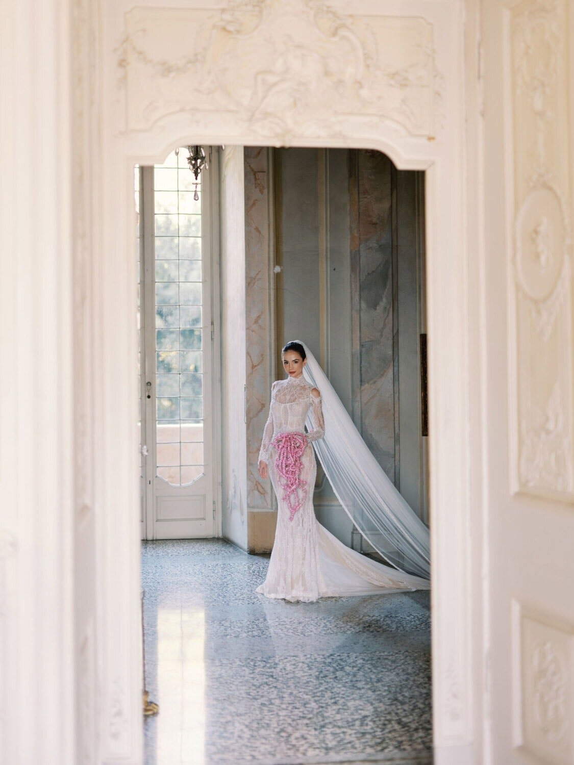 Villa Sola Cabiati bride, walking towards the Father-Bride first look, by Lake Como wedding Photographer Andreas K. Georgiou
