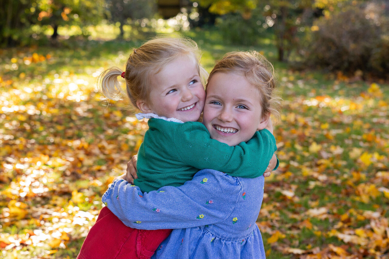 sisters-autumn-shoot