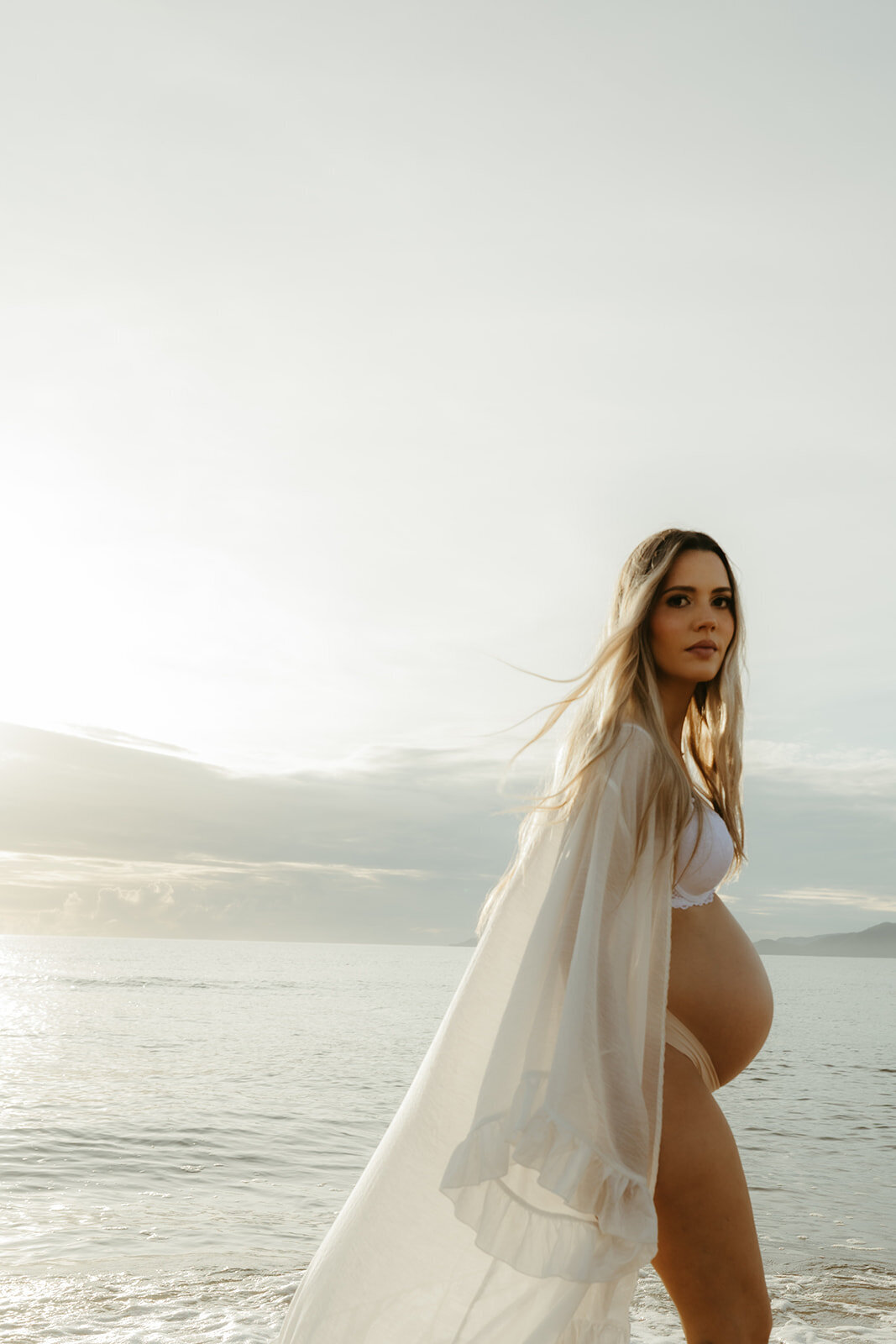 cairns maternity photographer