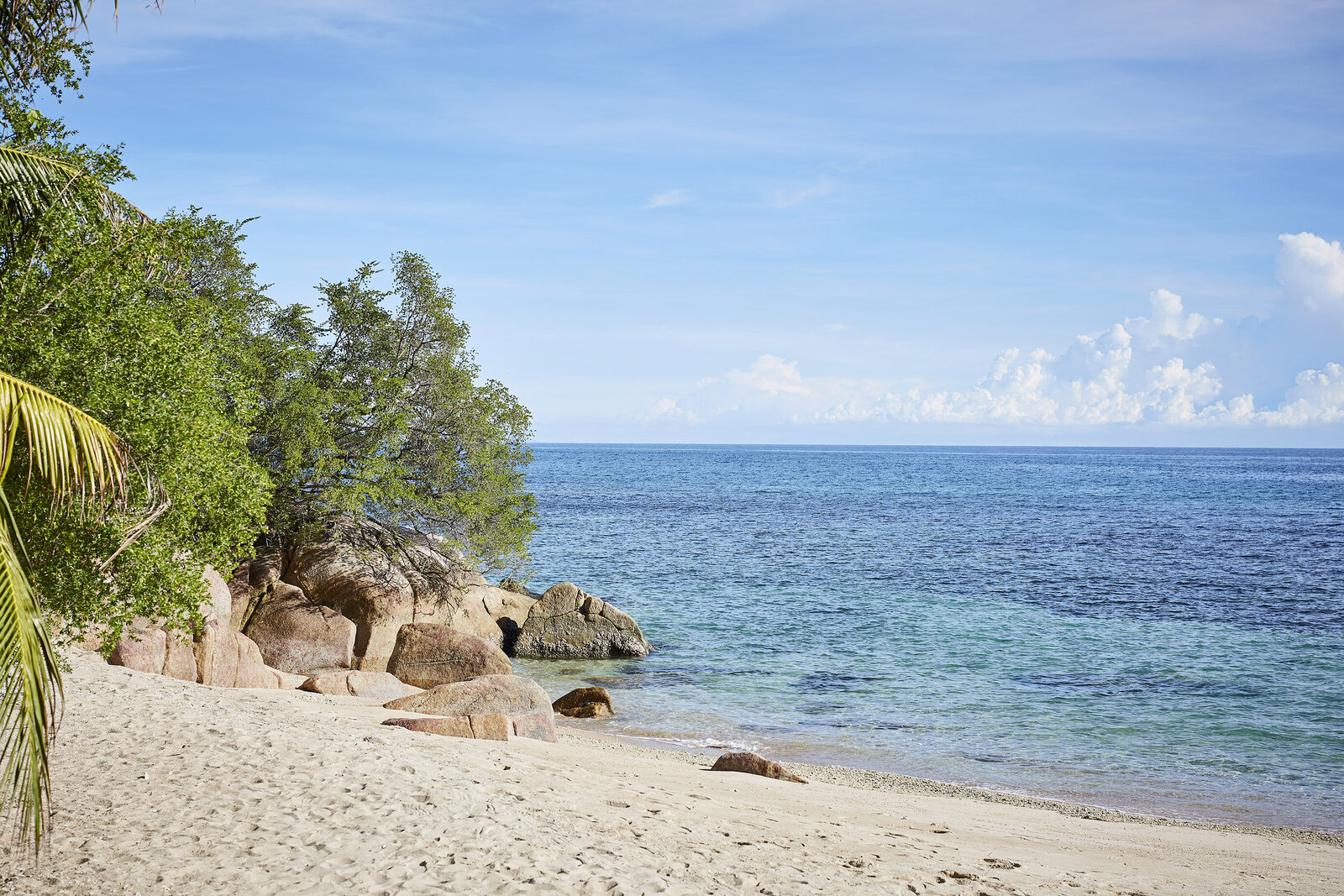 June Juea Beach Koh Tao