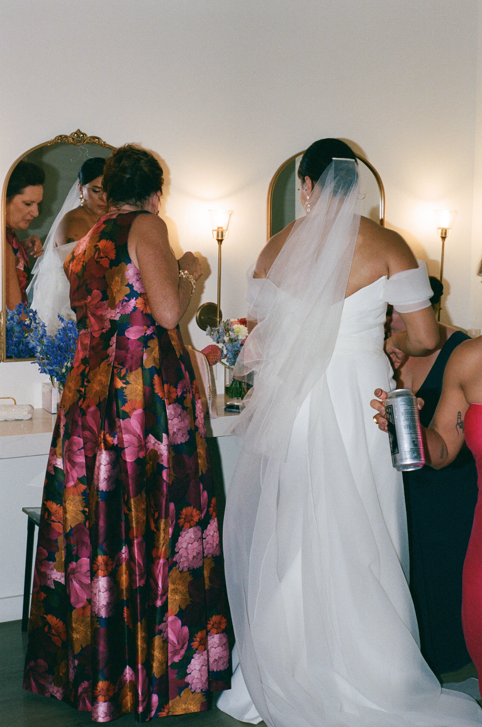 colorful-keepsake-wedding-hudson-valley-355