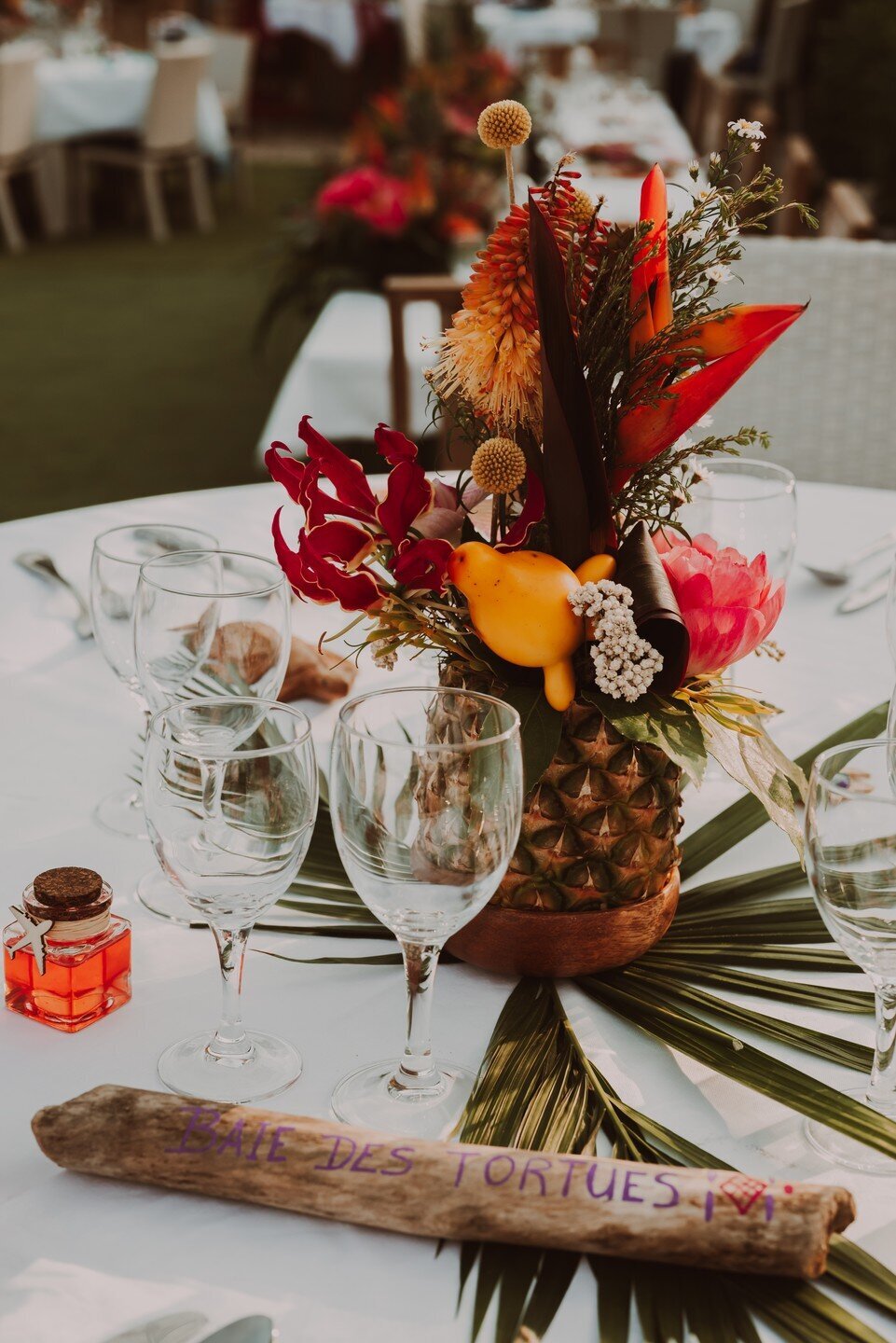 decoration-table-mariage-exotique