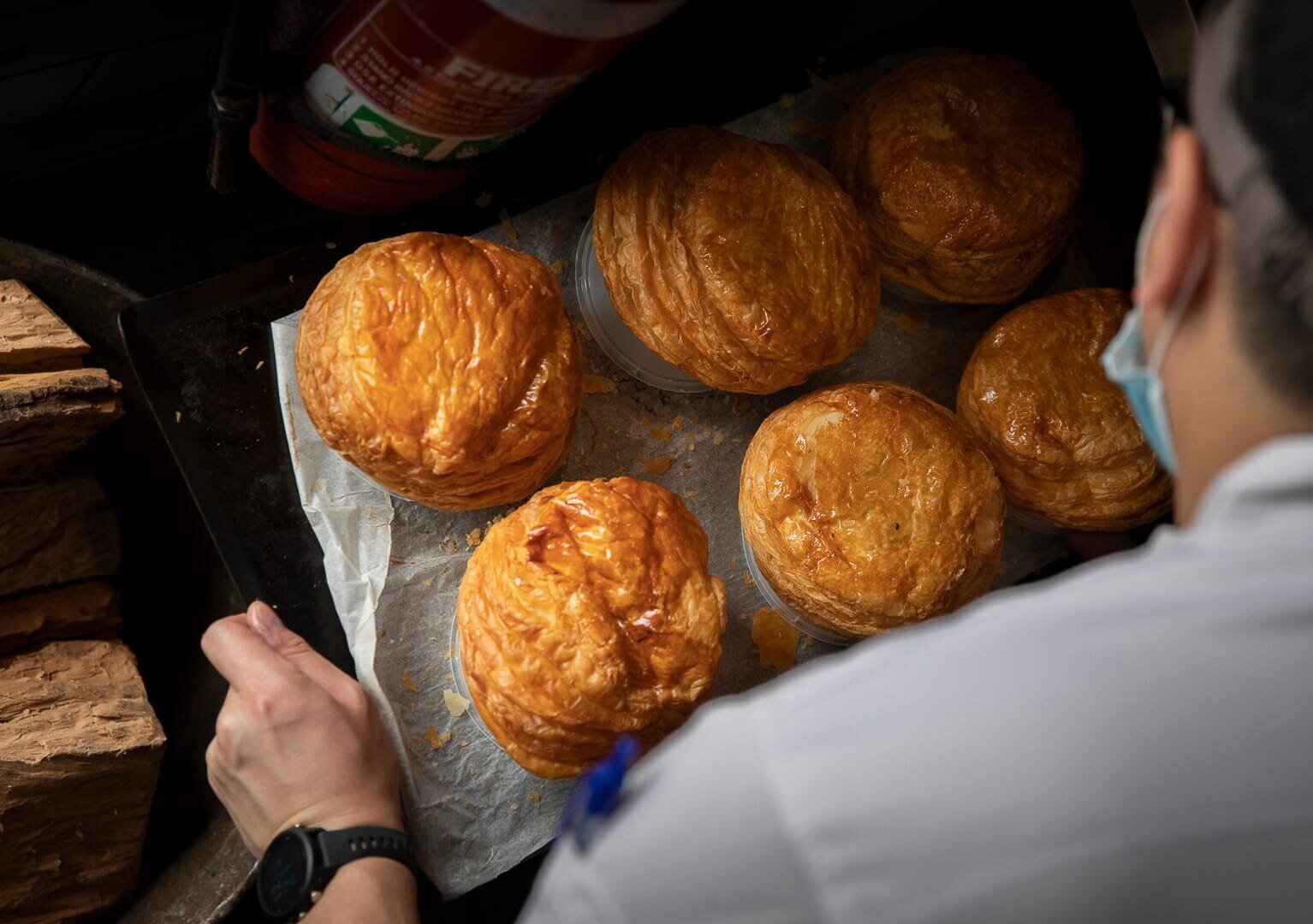 pies_from_oven