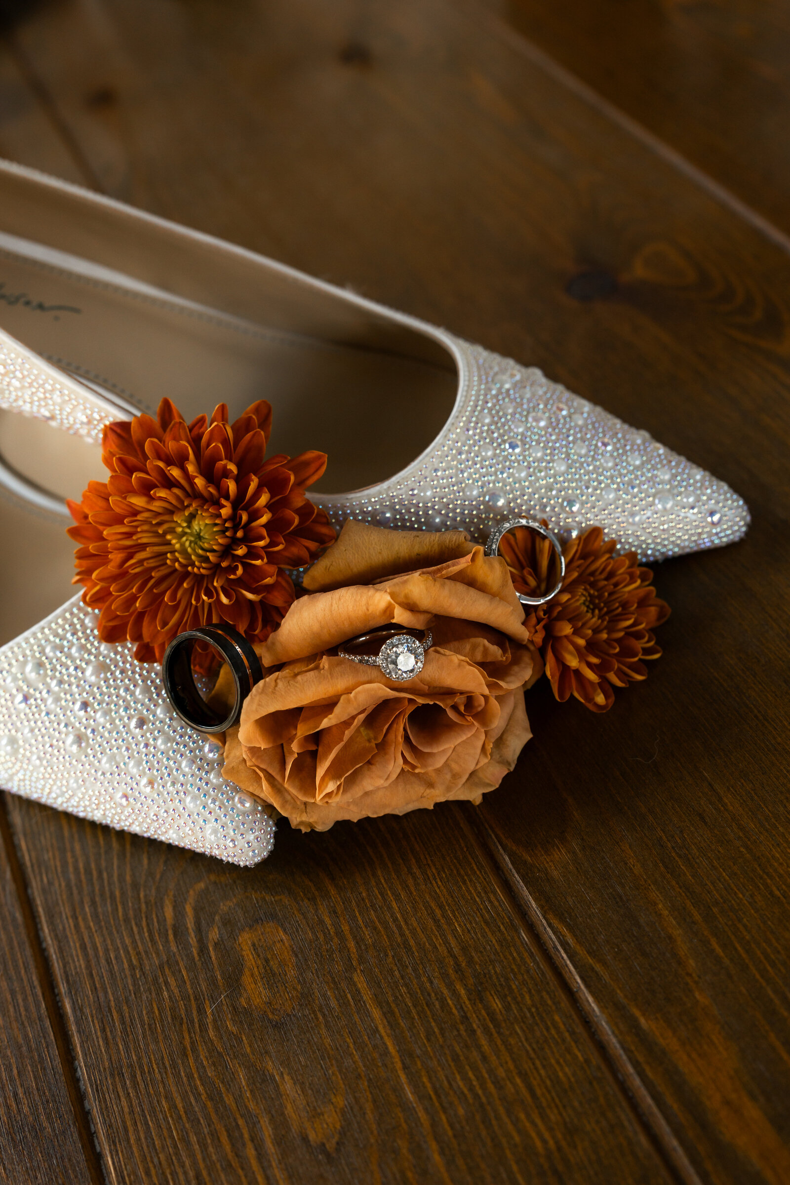 AbbyDutraPhotography_L&RWedding_Sneaks-3