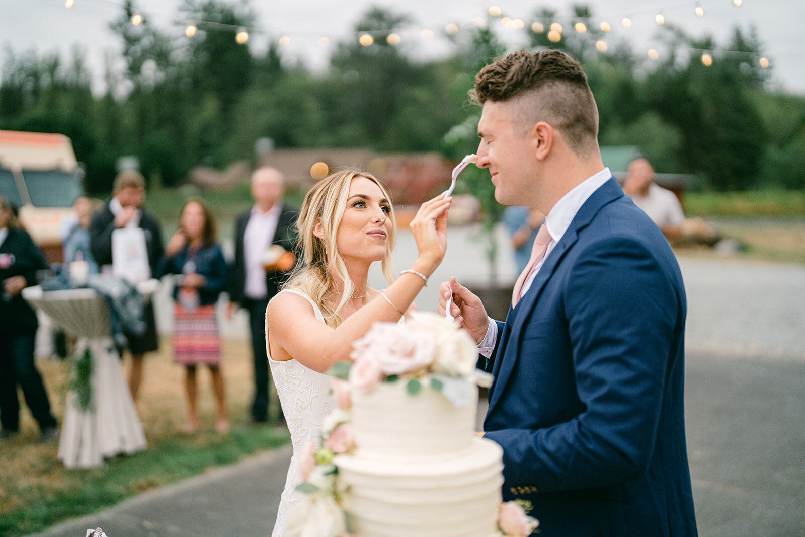 bo-hill-backyard-weddingbrit-chad-1137