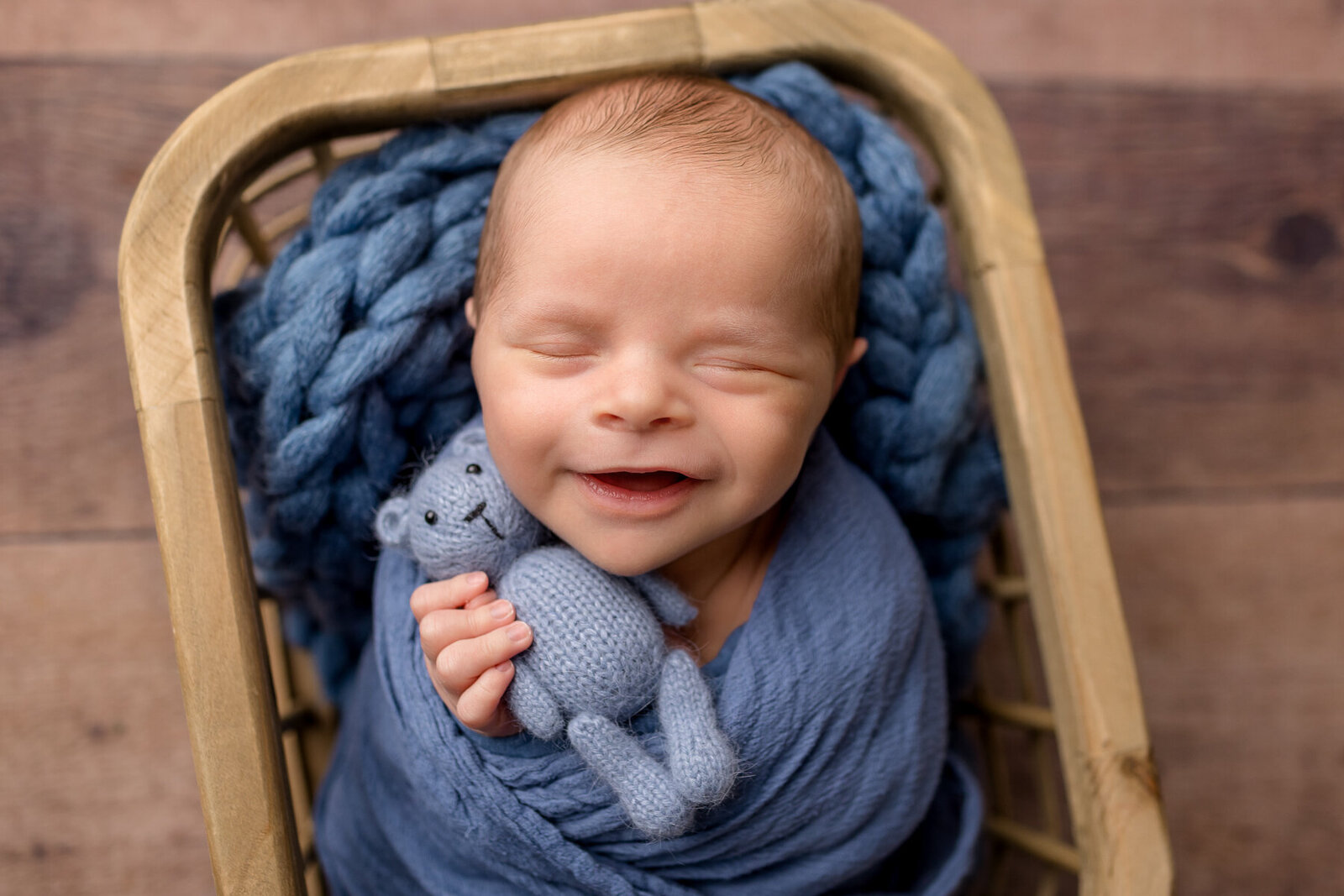 In-home-newborn-photography-baby-boy-Lexington-KY-photographer-3
