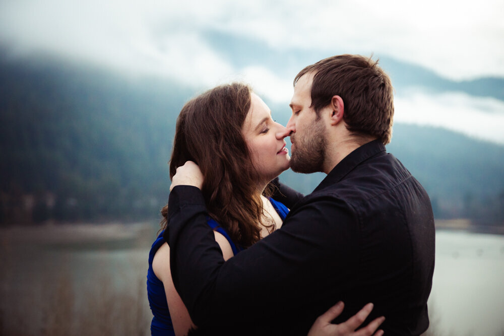 columbia river gorge engagement _70