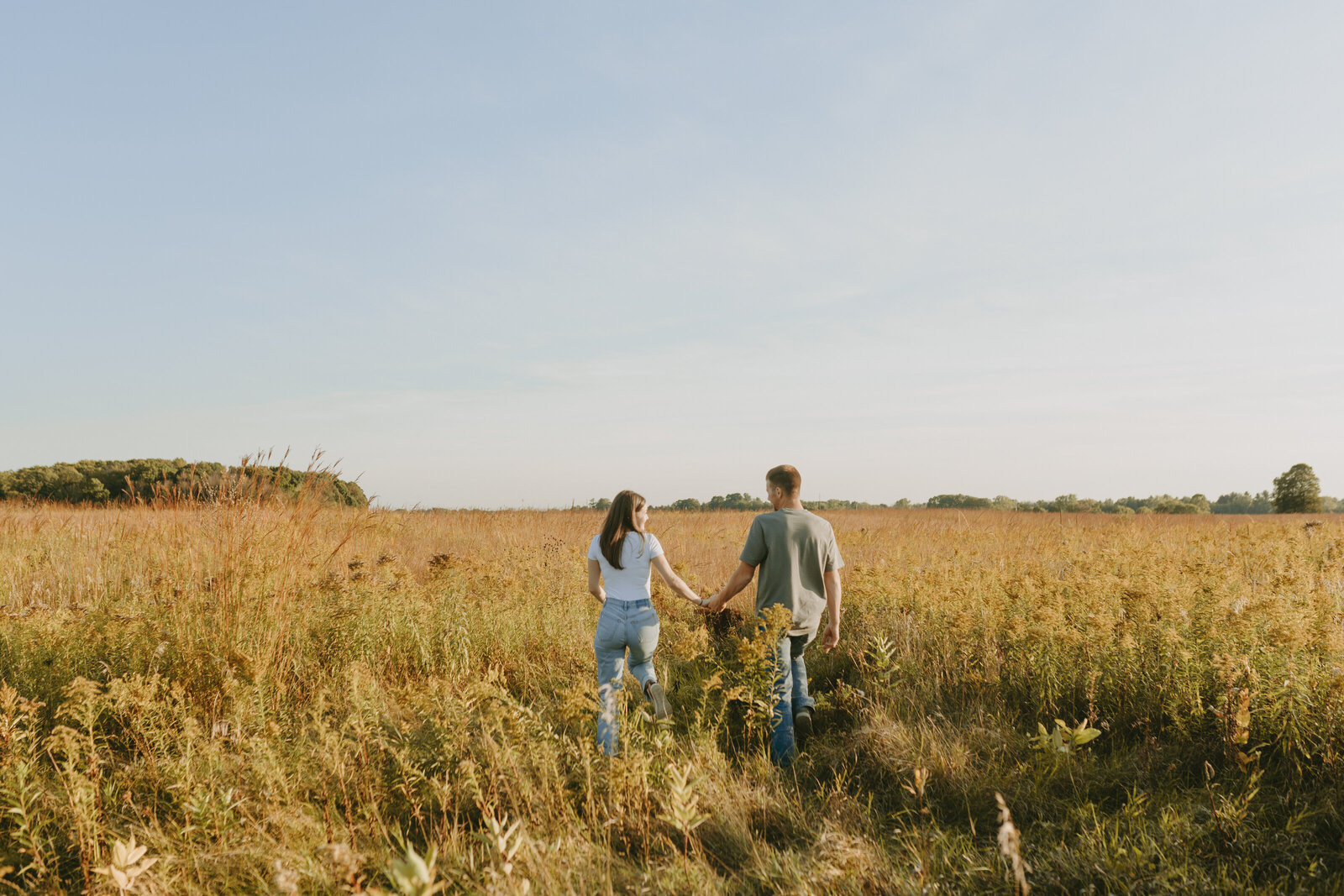 jessica frigge photography is a wisconsin engagement photographer