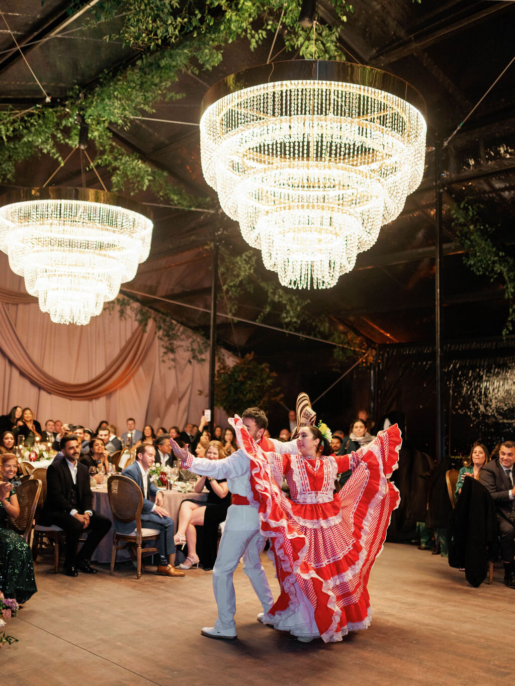 62_Kate Campbell Floral Whitehall Manor tented Winter wedding by Anna and Mateo photo Entertainment