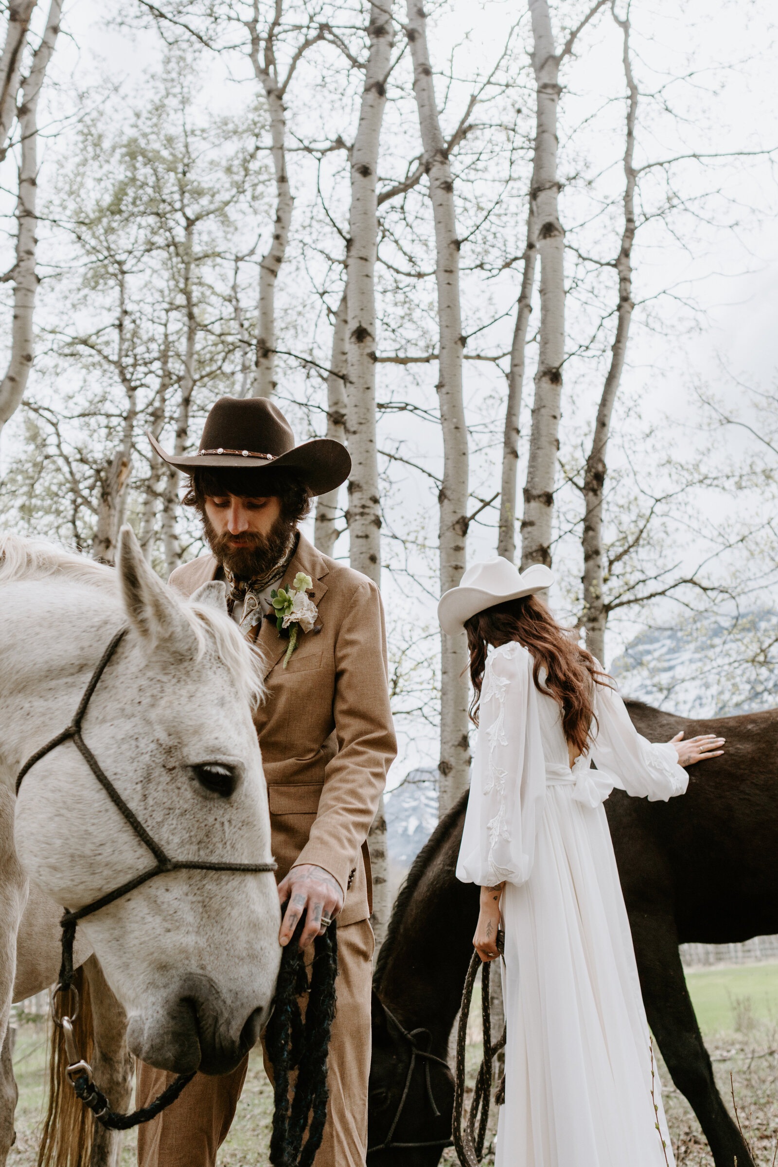 Danielle-Aisling-Boundary_Ranch_Wedding_Banff-19