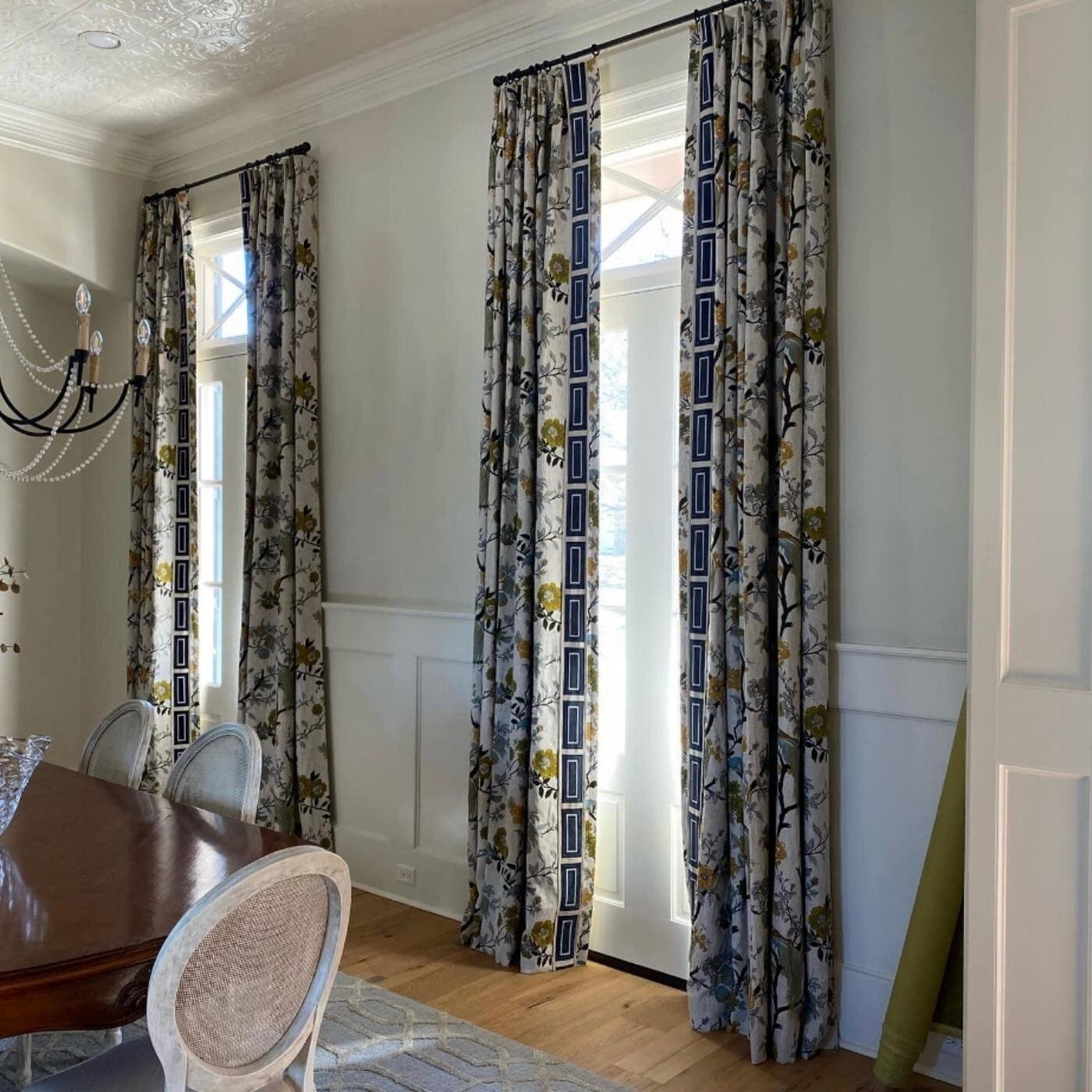 Casa Hebert dining curtain