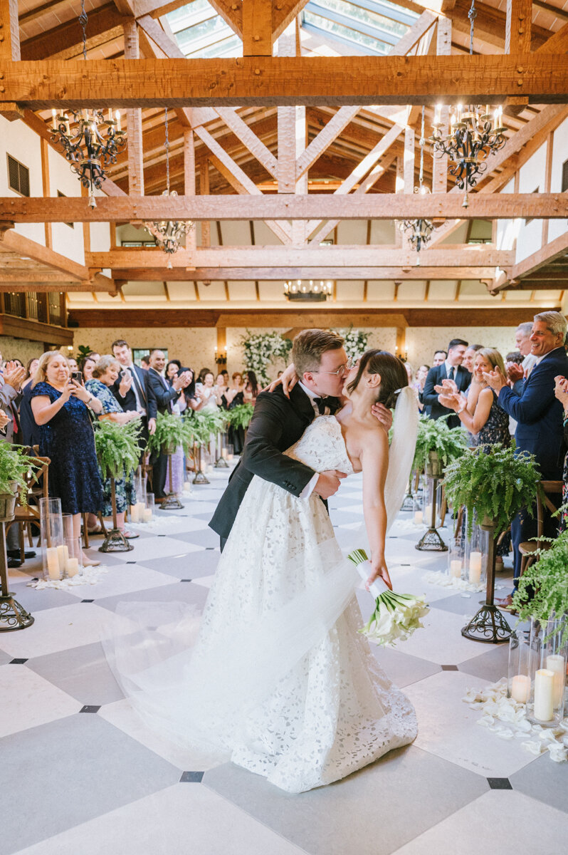 Pleasantdale-Chateau-wedding--0016