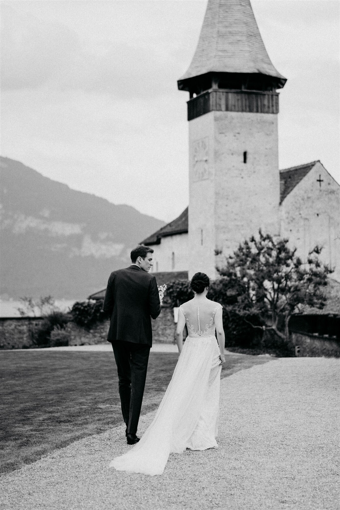 Lily + Roman Castle Wedding Spiez Lake Thun --98