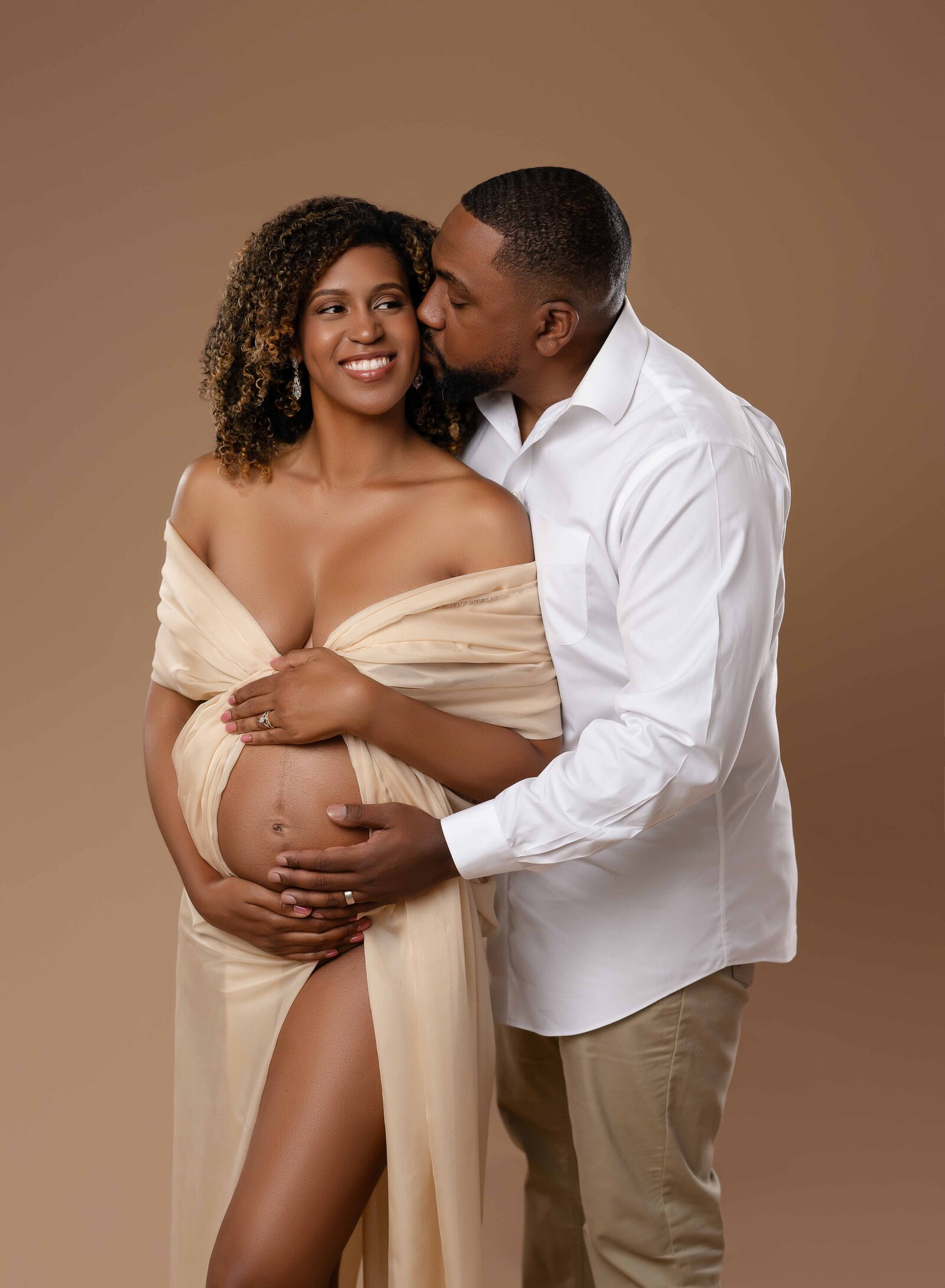 Maternity-photoshoot-near-Atlanta-3