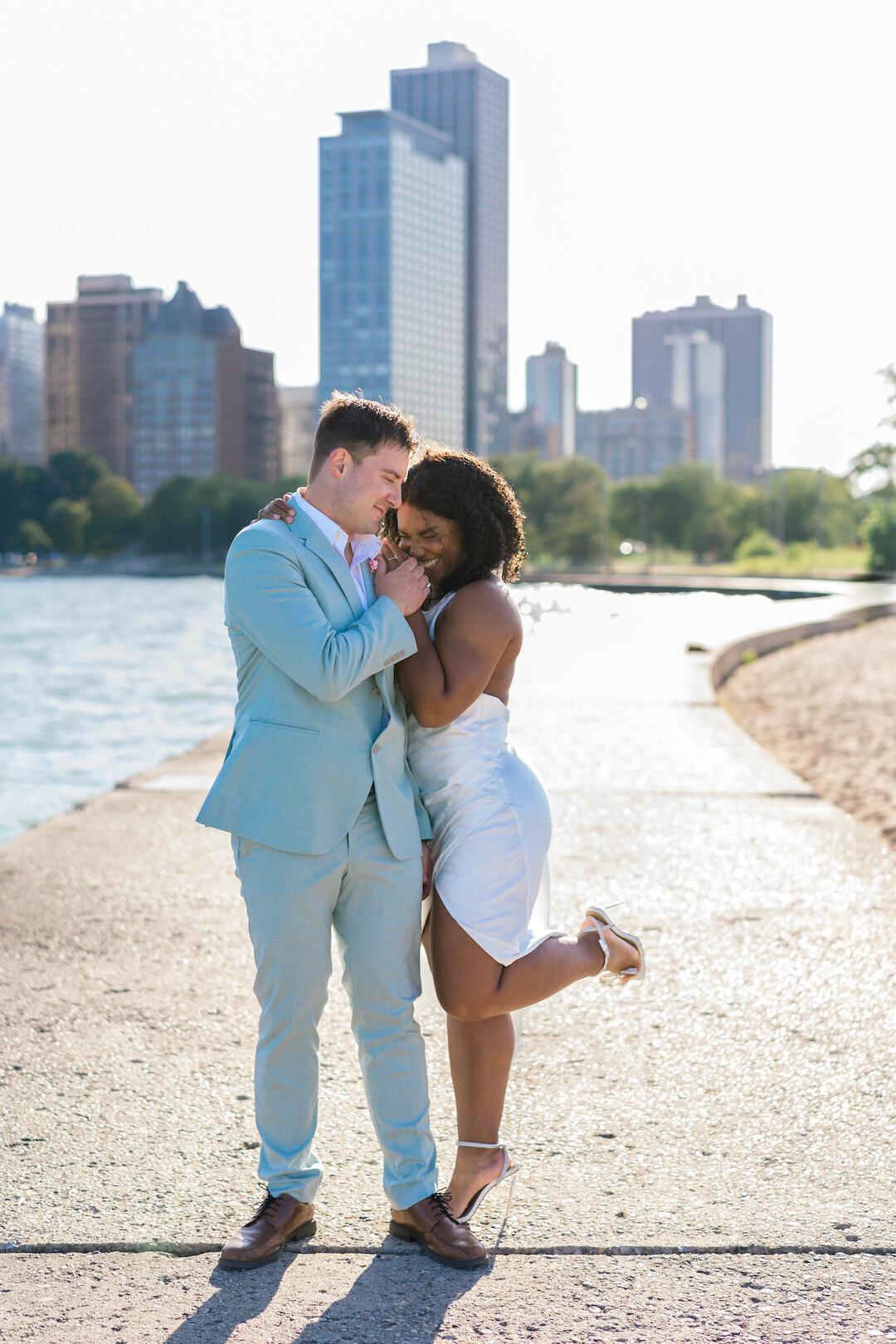 Eliana-Melmed-Photography-Chicago-Couples-Photography-Deluxe-10