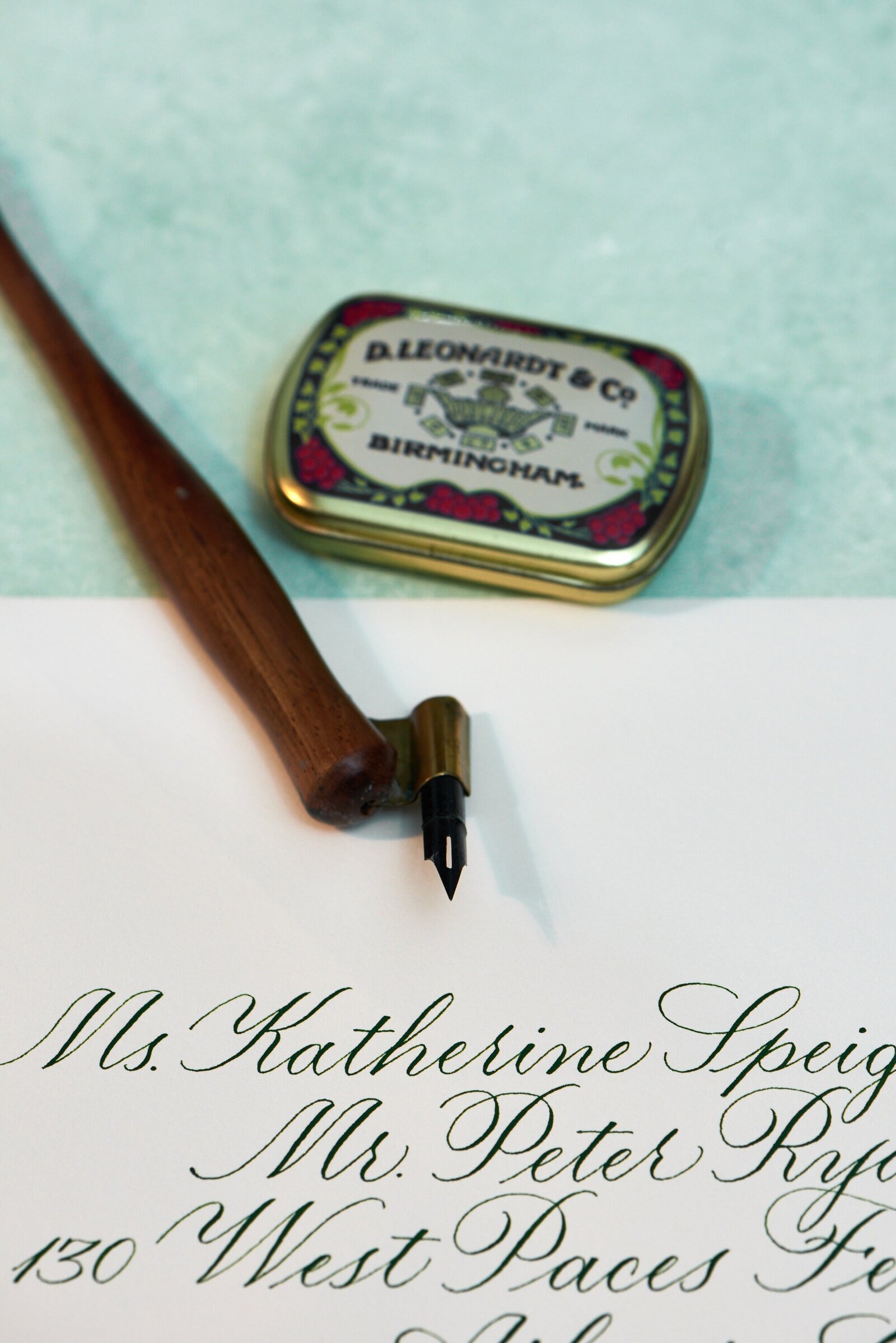 LowcountryPaperCo_Katherine&Peter_EnvelopeCalligraphy