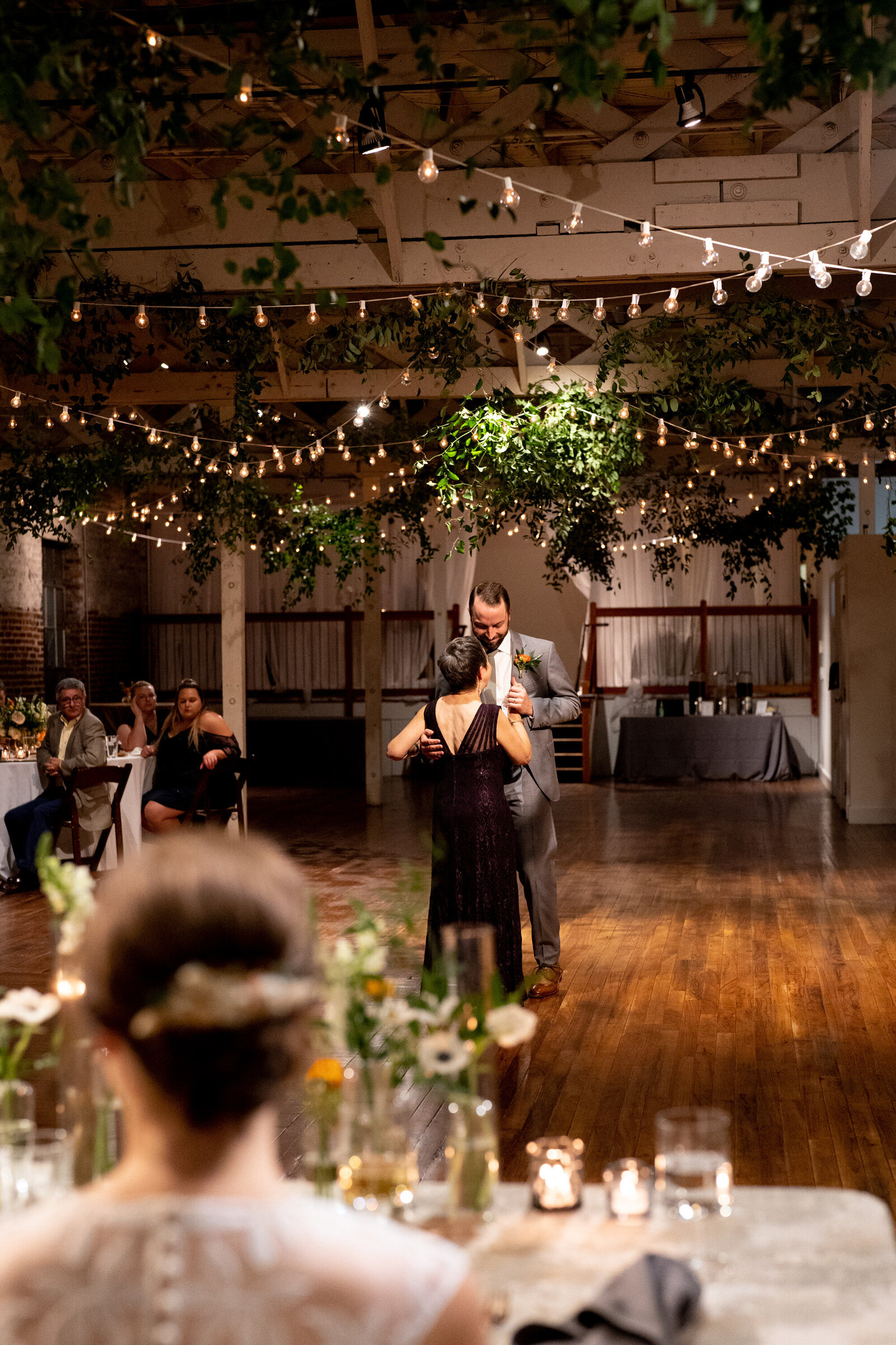 the-stockroom-at-230-raleigh-wedding-reception