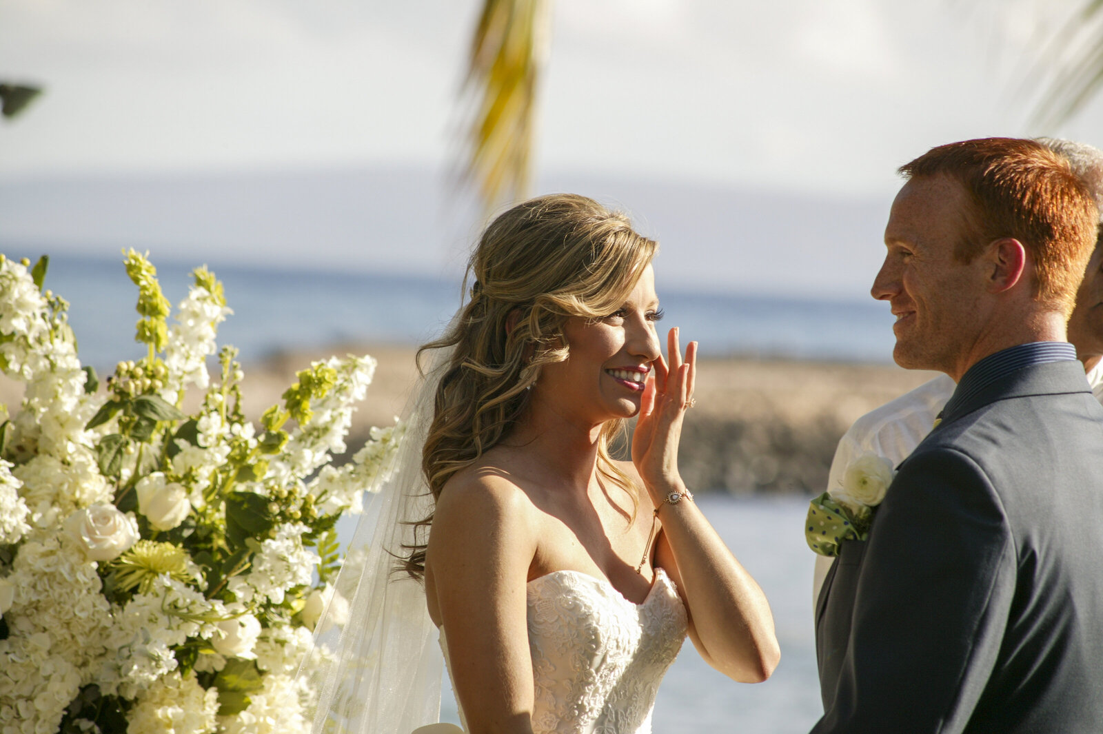 Caroline Morey Wedding Photographer Maui Destination Wedding Olowalu Plantation Wedding110413_2754064 x 2704