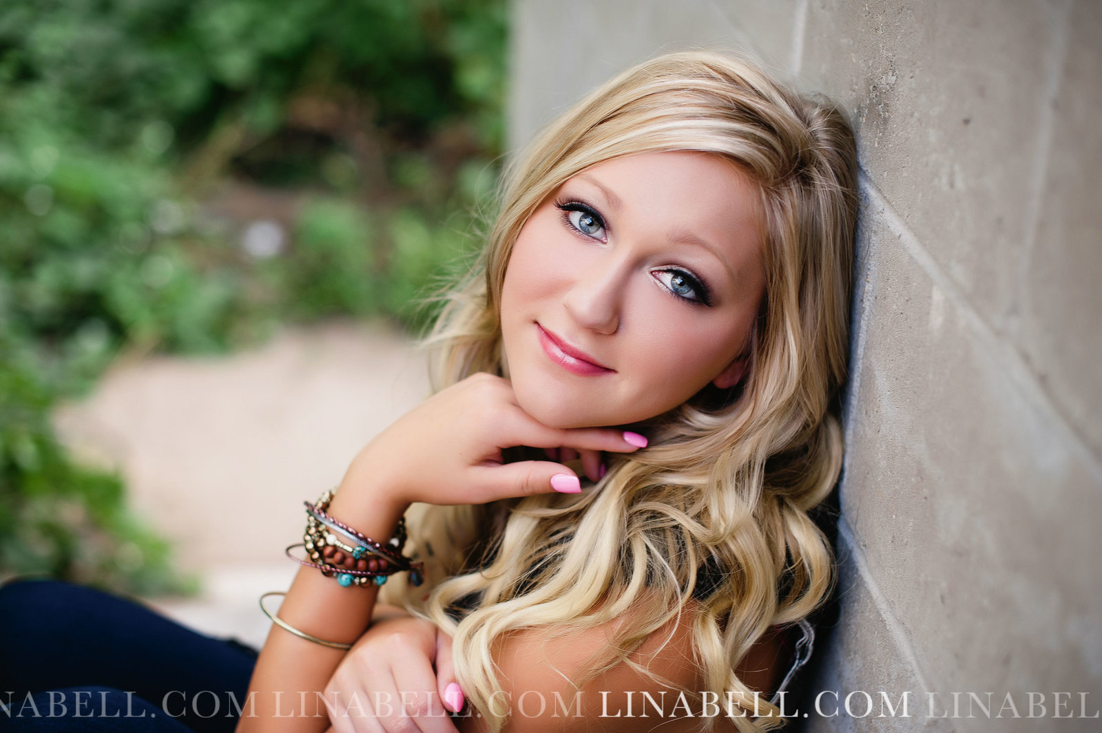 maple-grove-outdoor-senior-photos124