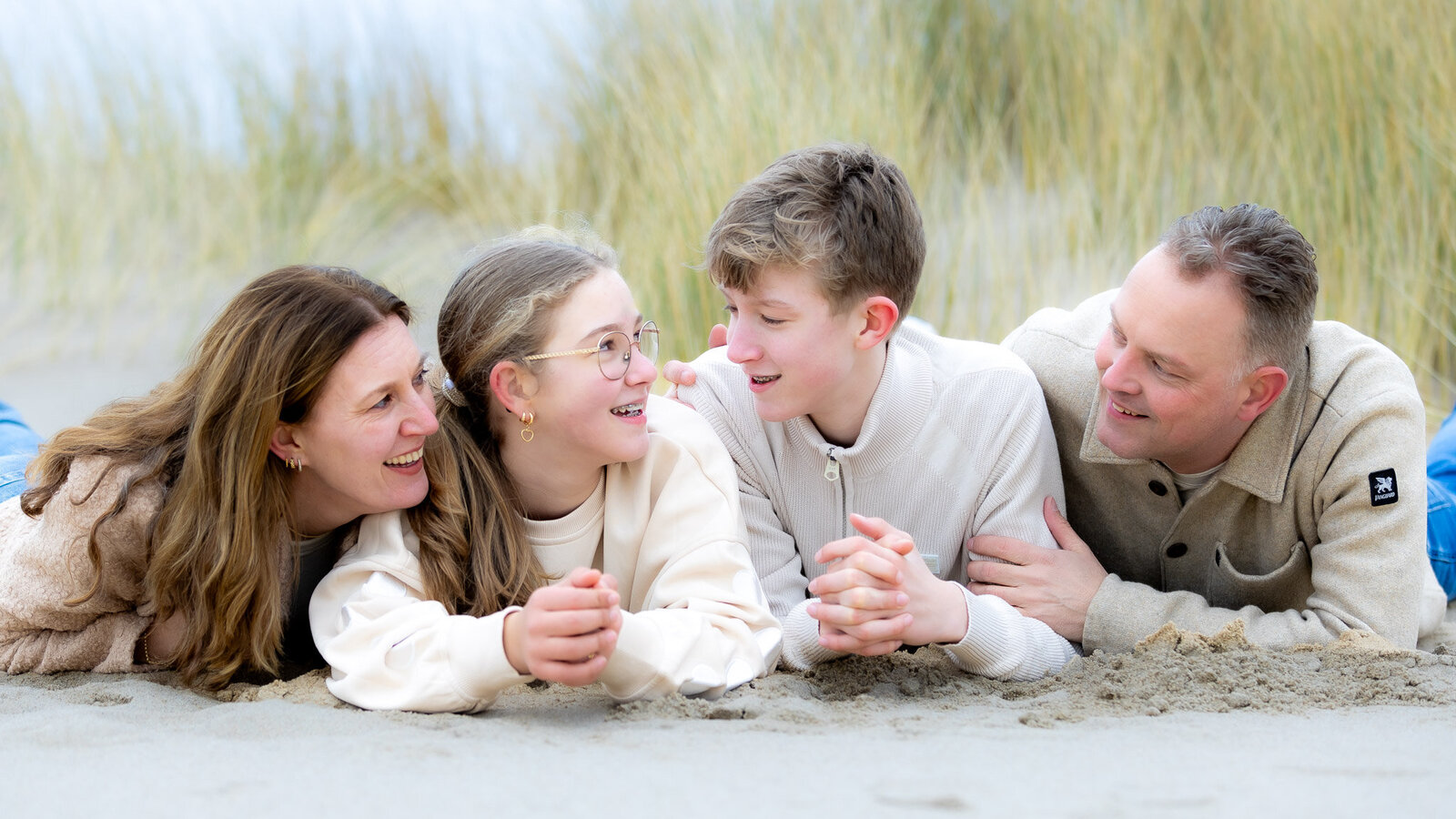 Familieshoot_gezinsshoot_buitenshoot_fotoshoot__fotoshoot Debbie Visee_503