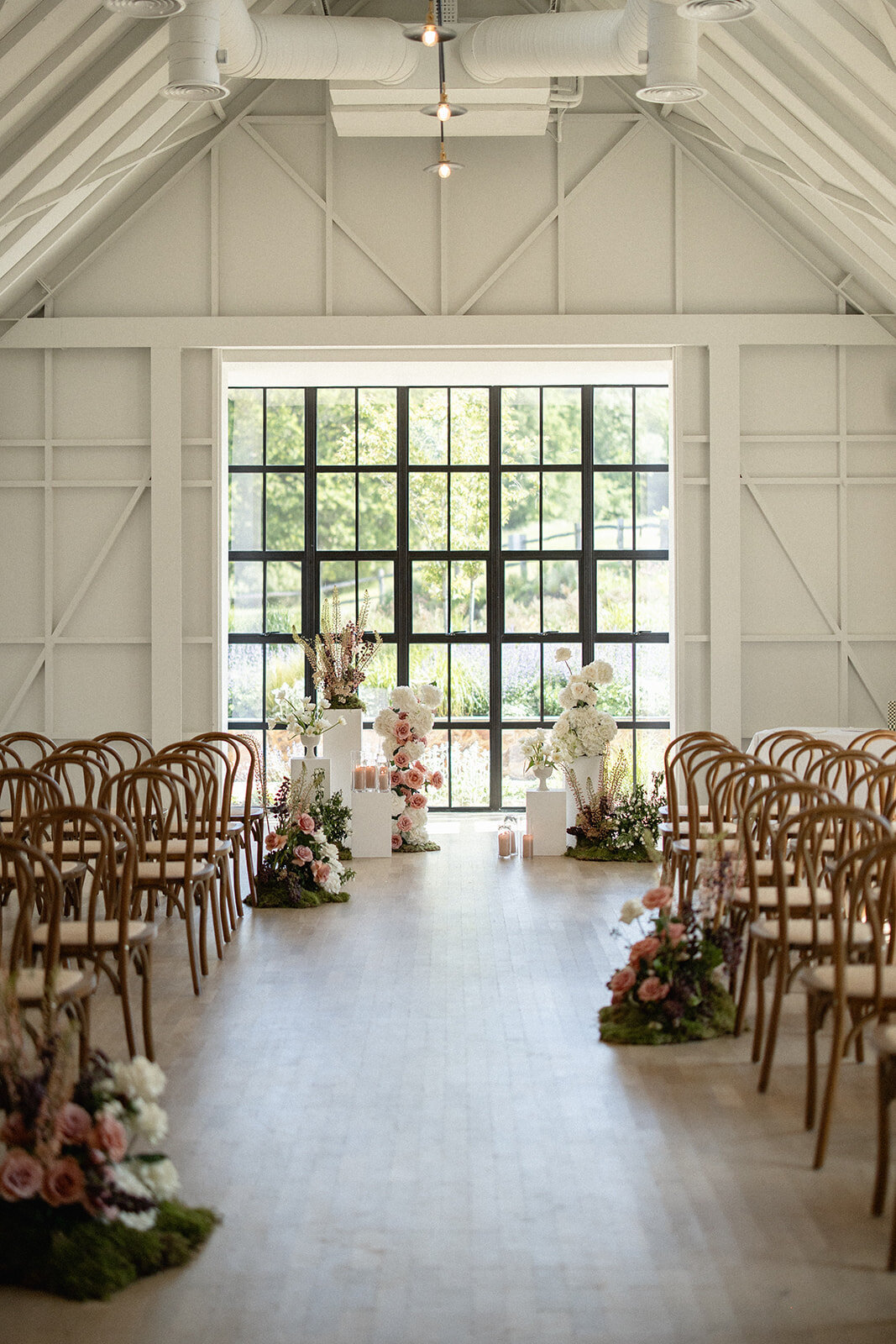 LIMEKILN Sussex wedding florist (1)