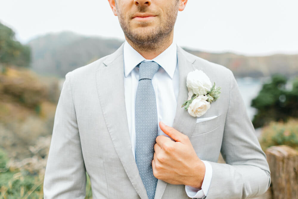 mendocino-ca-wedding-groom-light-grey-suit