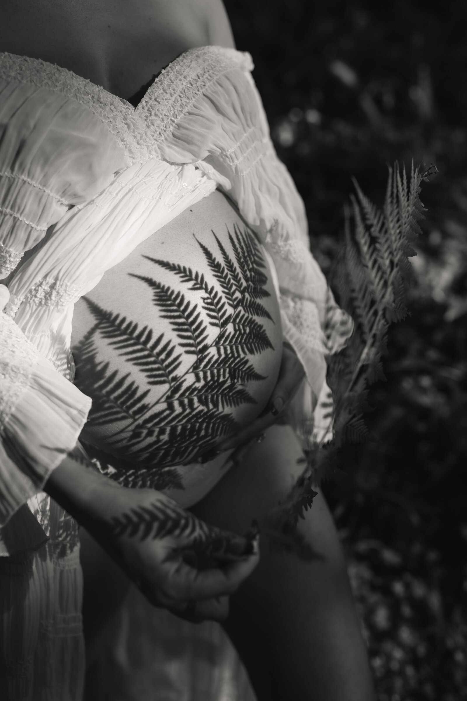 pregnancy-portrait-session-natural-style-nsw