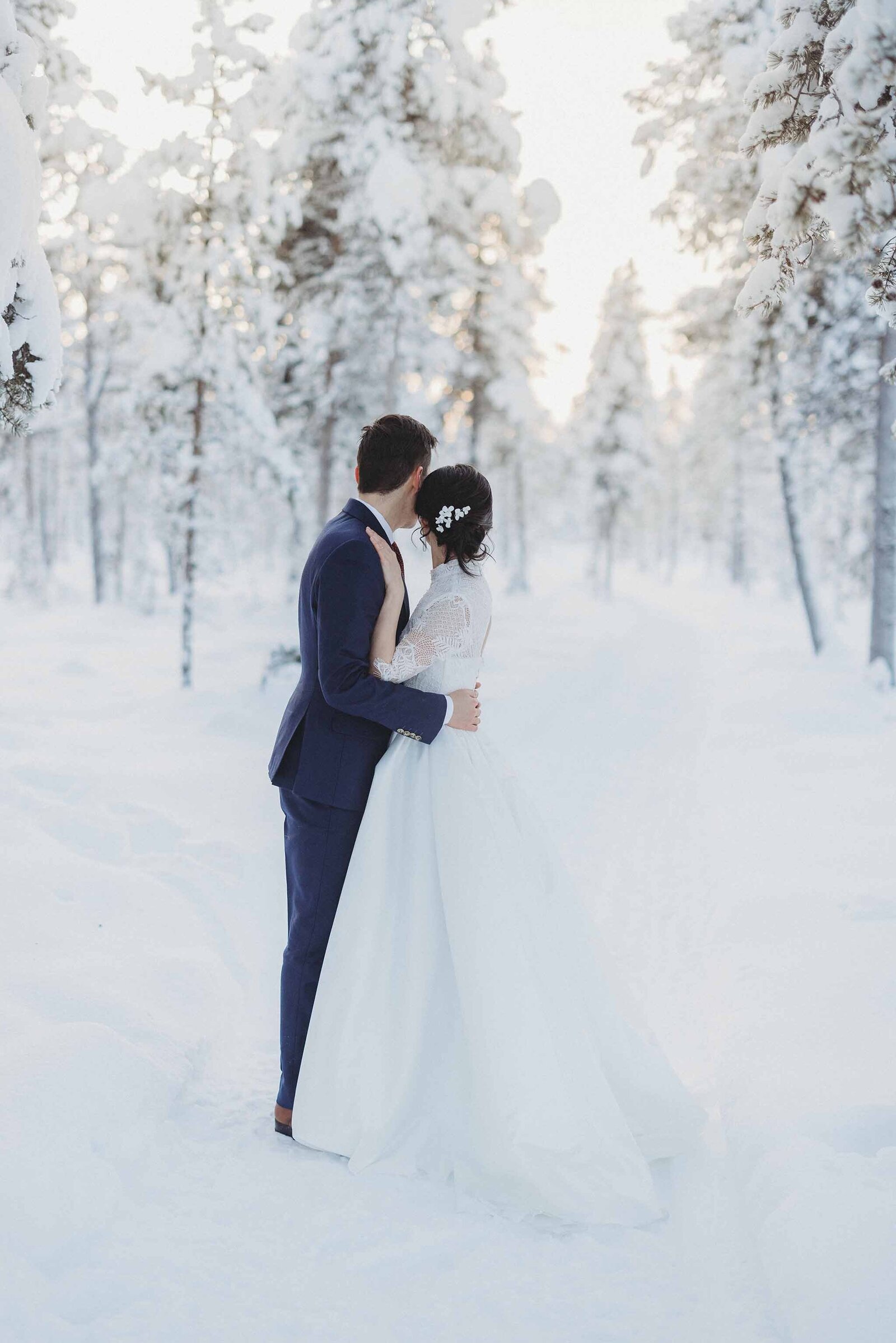 icehotel-weddings-winter-weddings-vinterbröllop-fotograf-kiruna-photographer-wedding-photographer054052