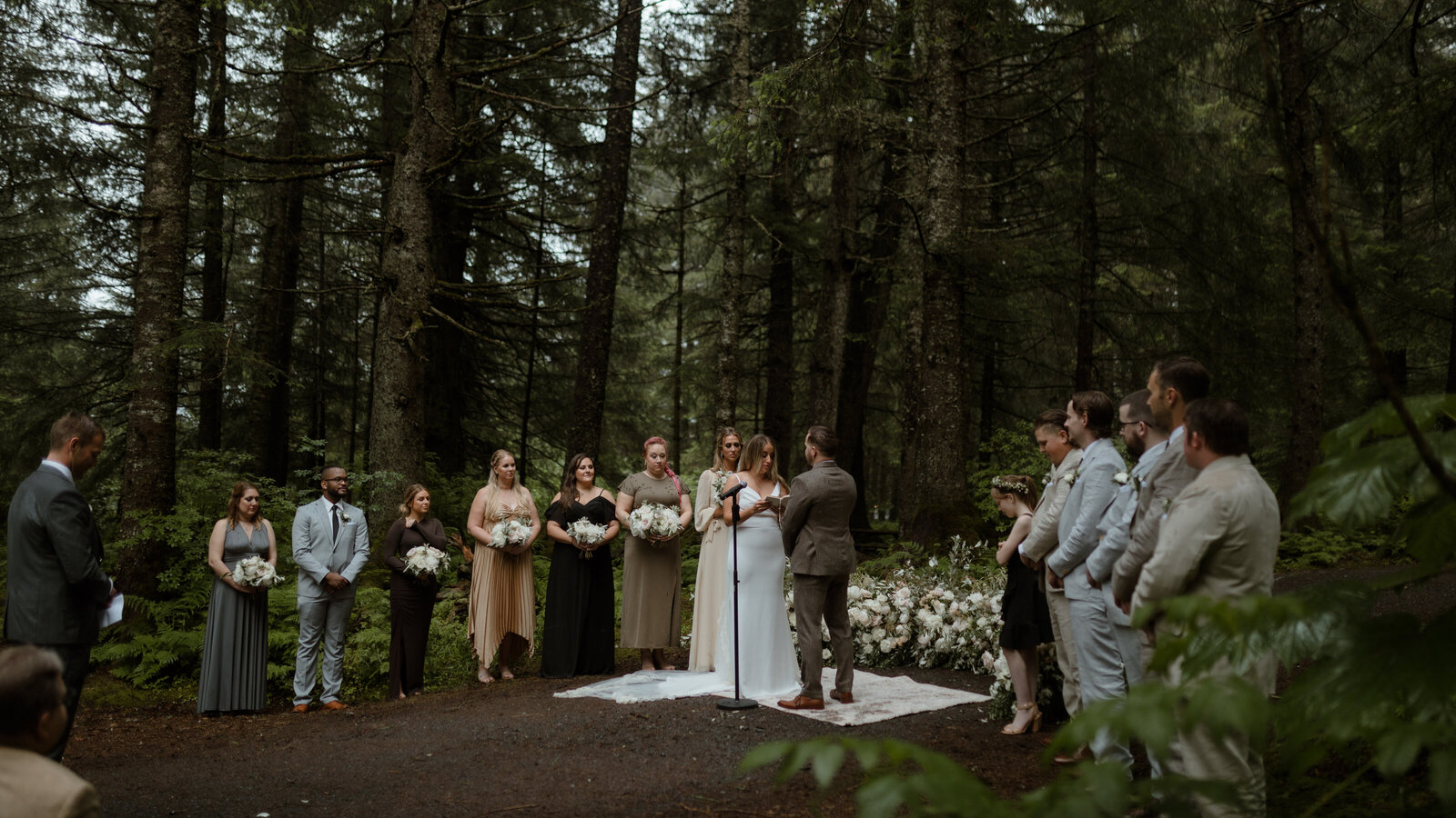Wedding in the forrest