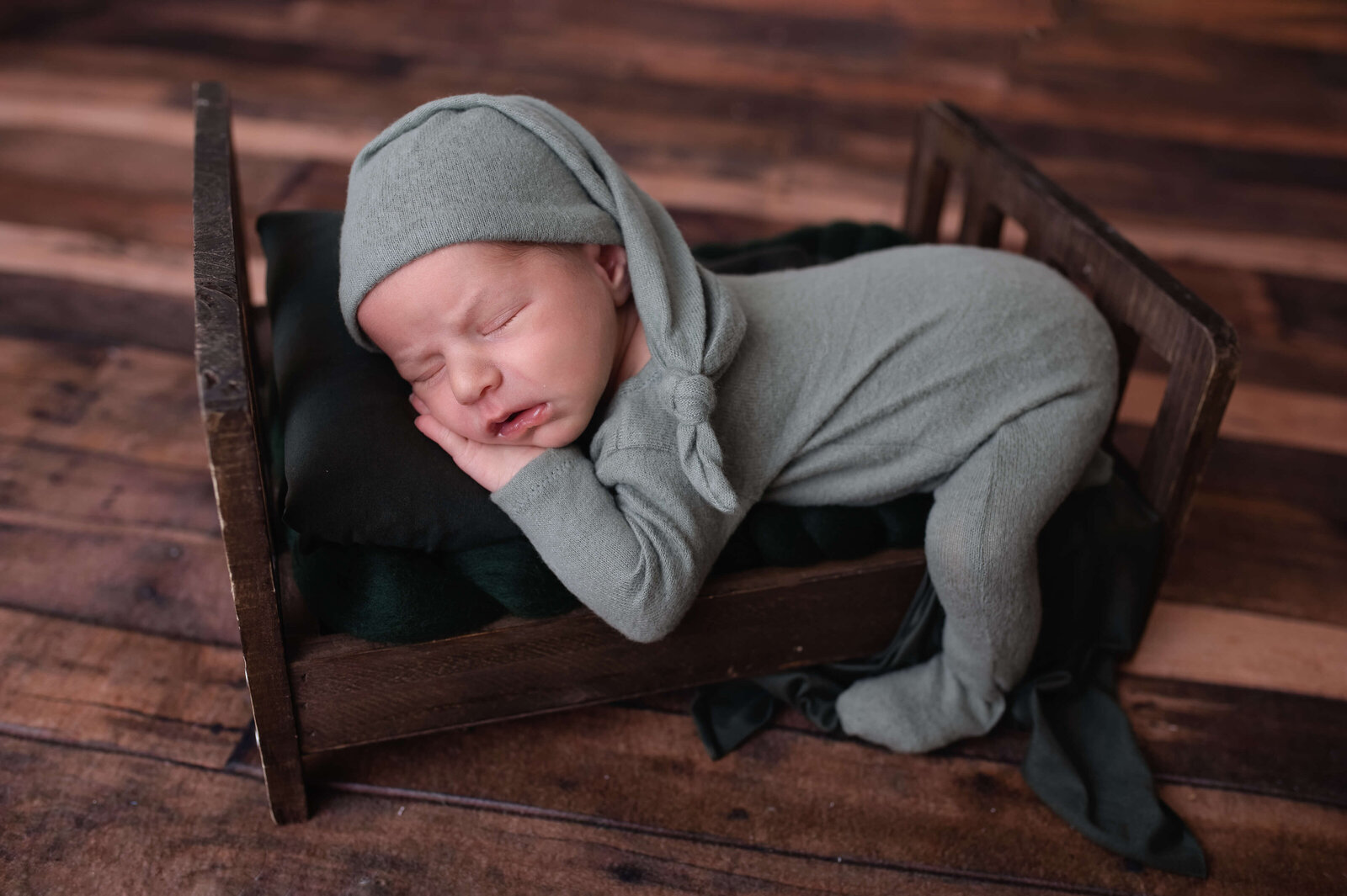 Jacksonville-newborn-photographer-jen-sabatini-photography-16