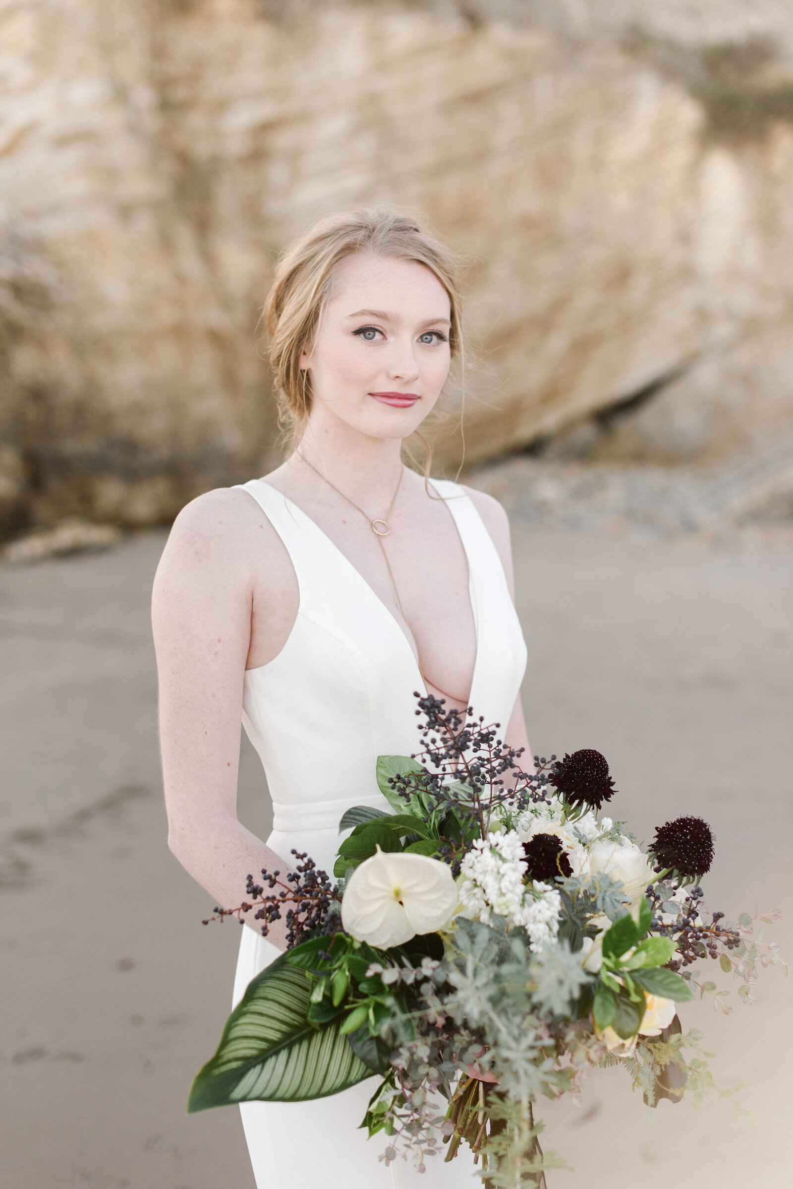 Precious-and-blooming-floral-design-kellye-clifford-Destination I do -Editorial-15