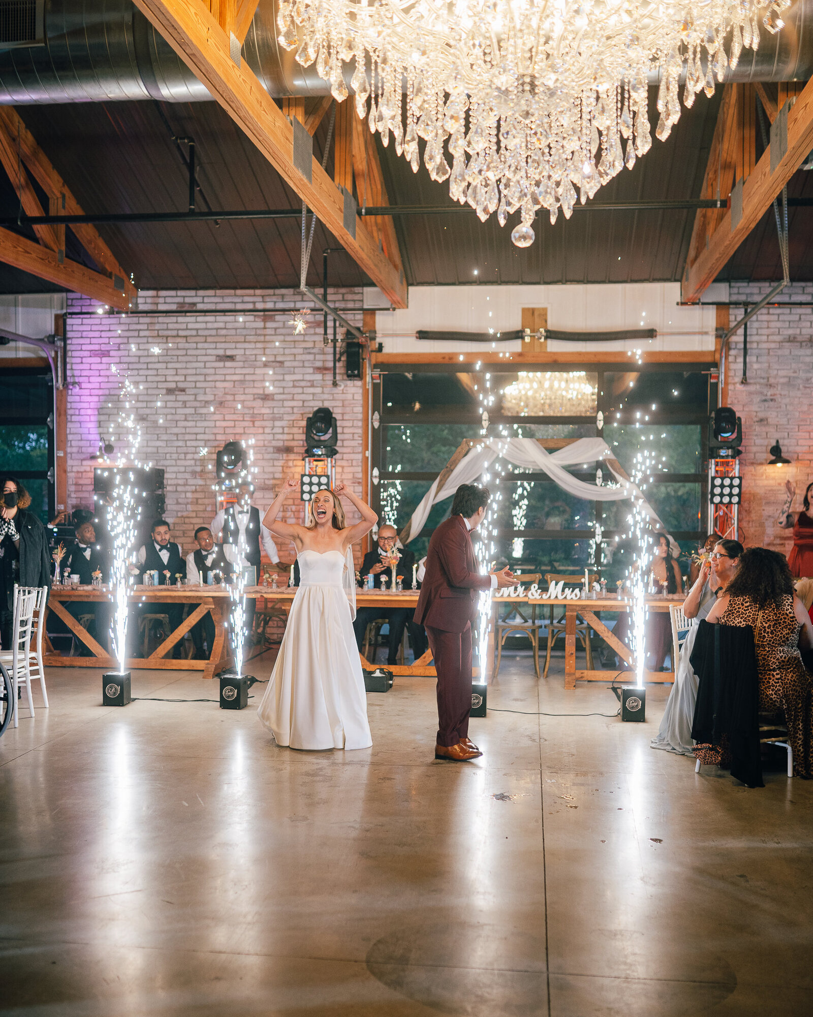 Saenz The Farmhouse KC Event Venue Wedding330