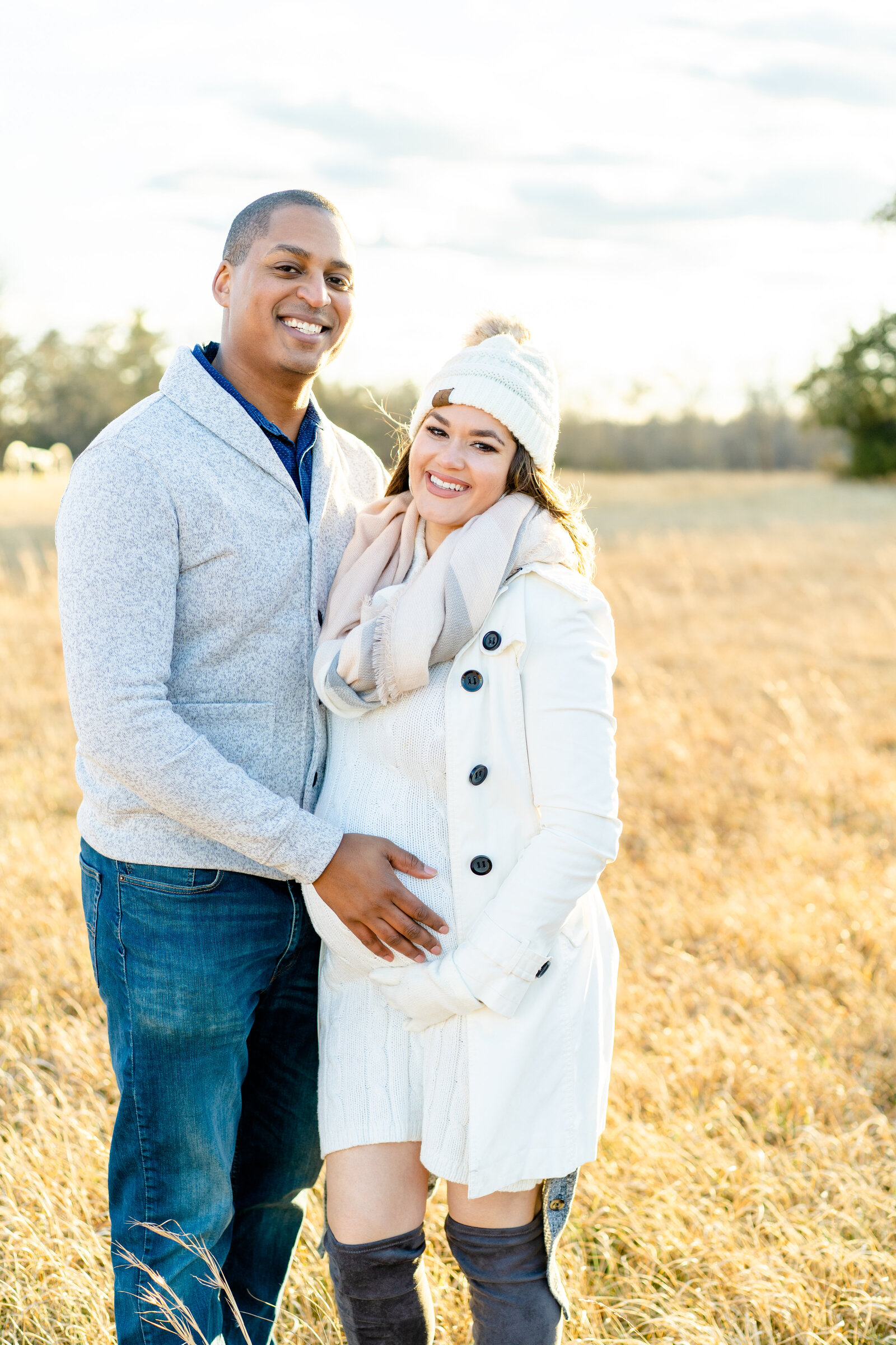 Light and Vibrant Winter Maternity Session at Manassas Battlefield by Megan Hollada Photography - Northern Virginia Maternity Photographer